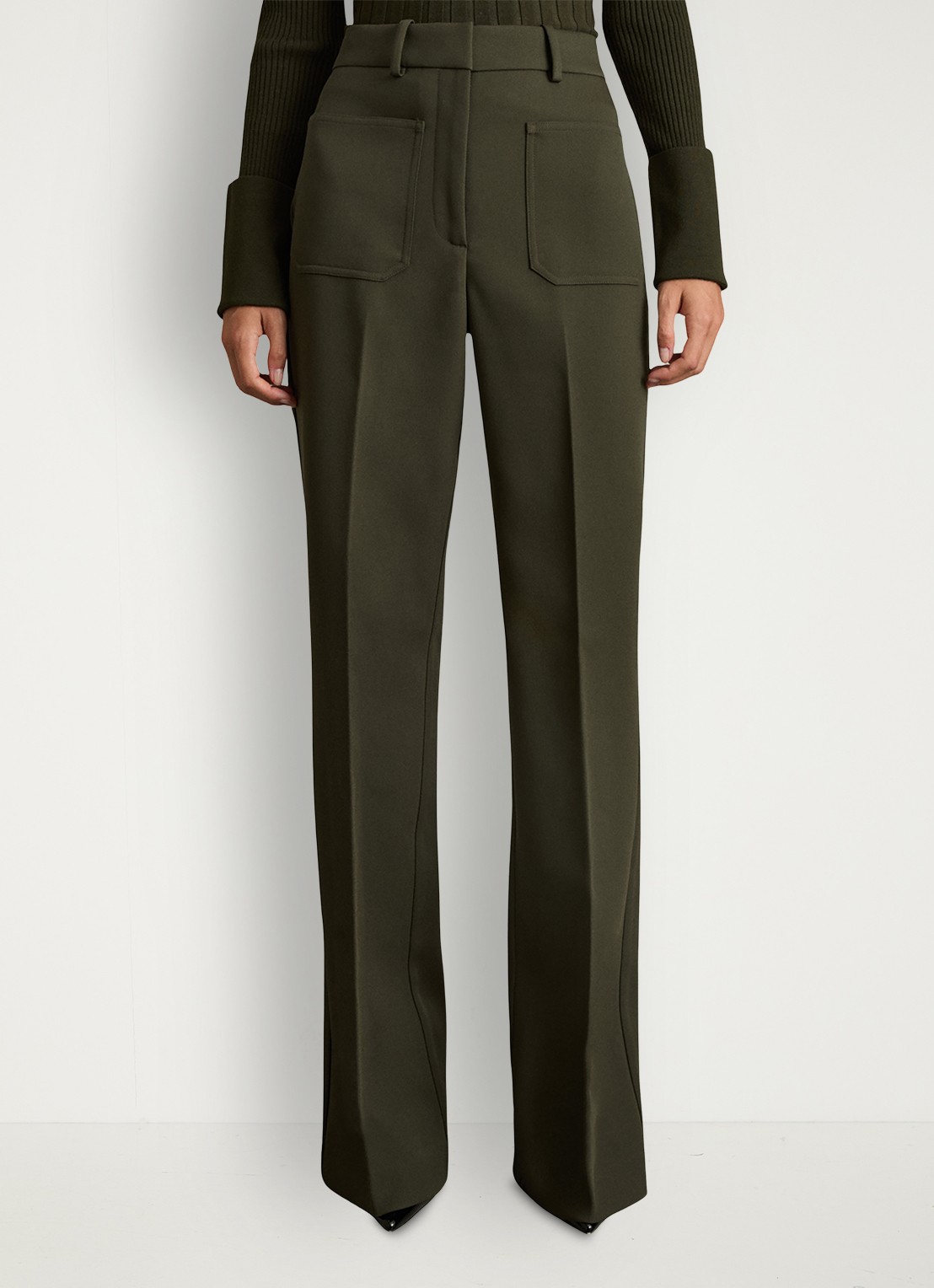 Reiss Priya high waist flared pantalon met steekzakken - detail 3 legergroen