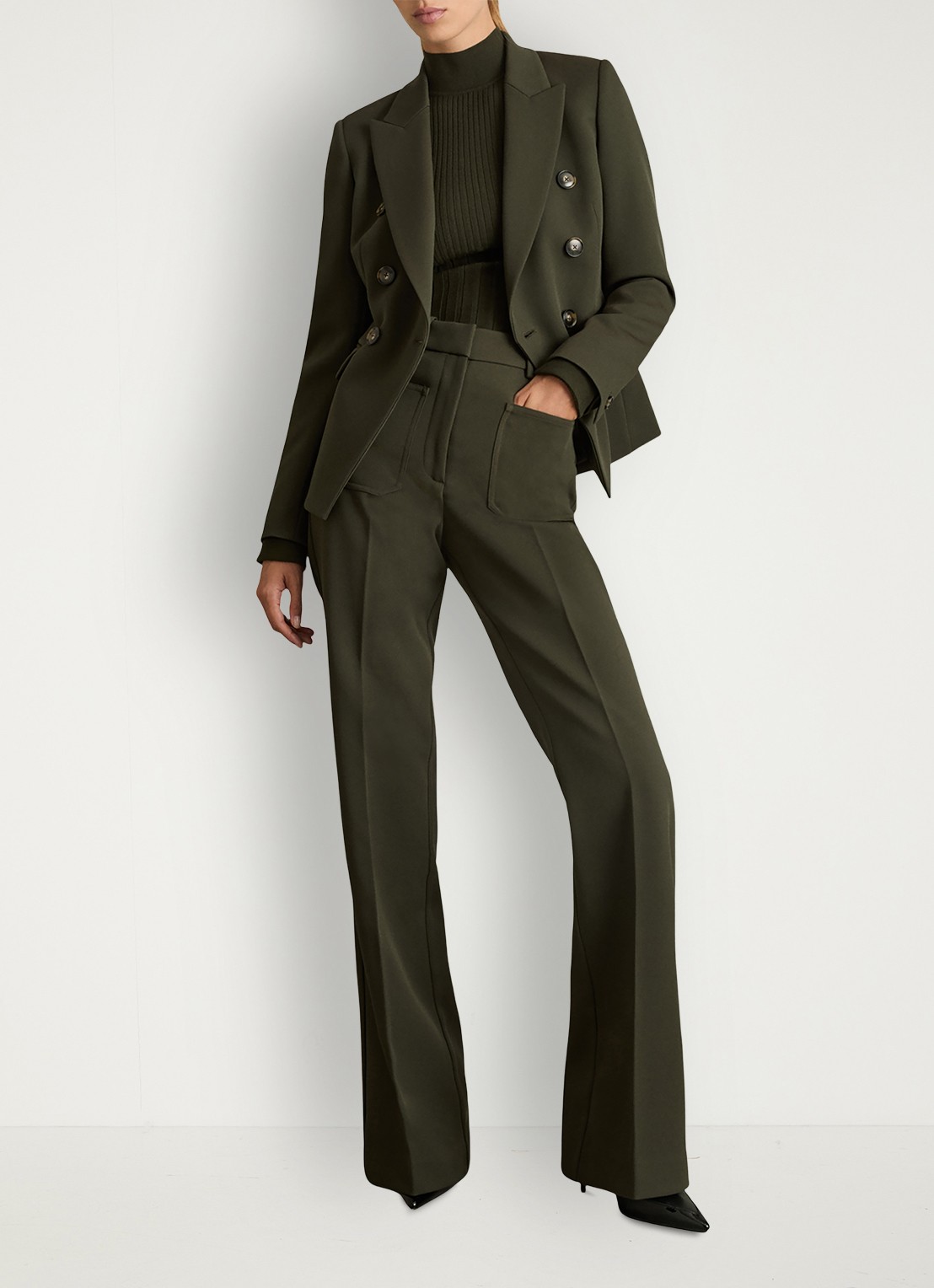 Reiss Priya high waist flared pantalon met steekzakken - voorkant 2 legergroen