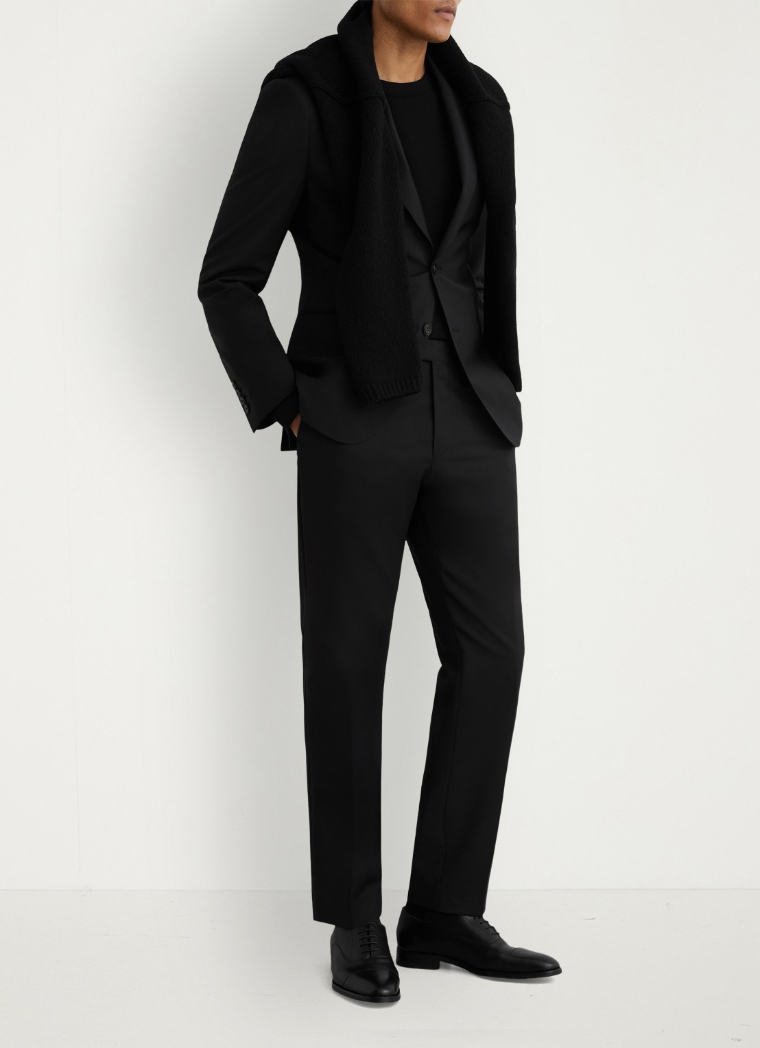 Reiss Promise slim fit pantalon in wolblend - voorkant 3 zwart