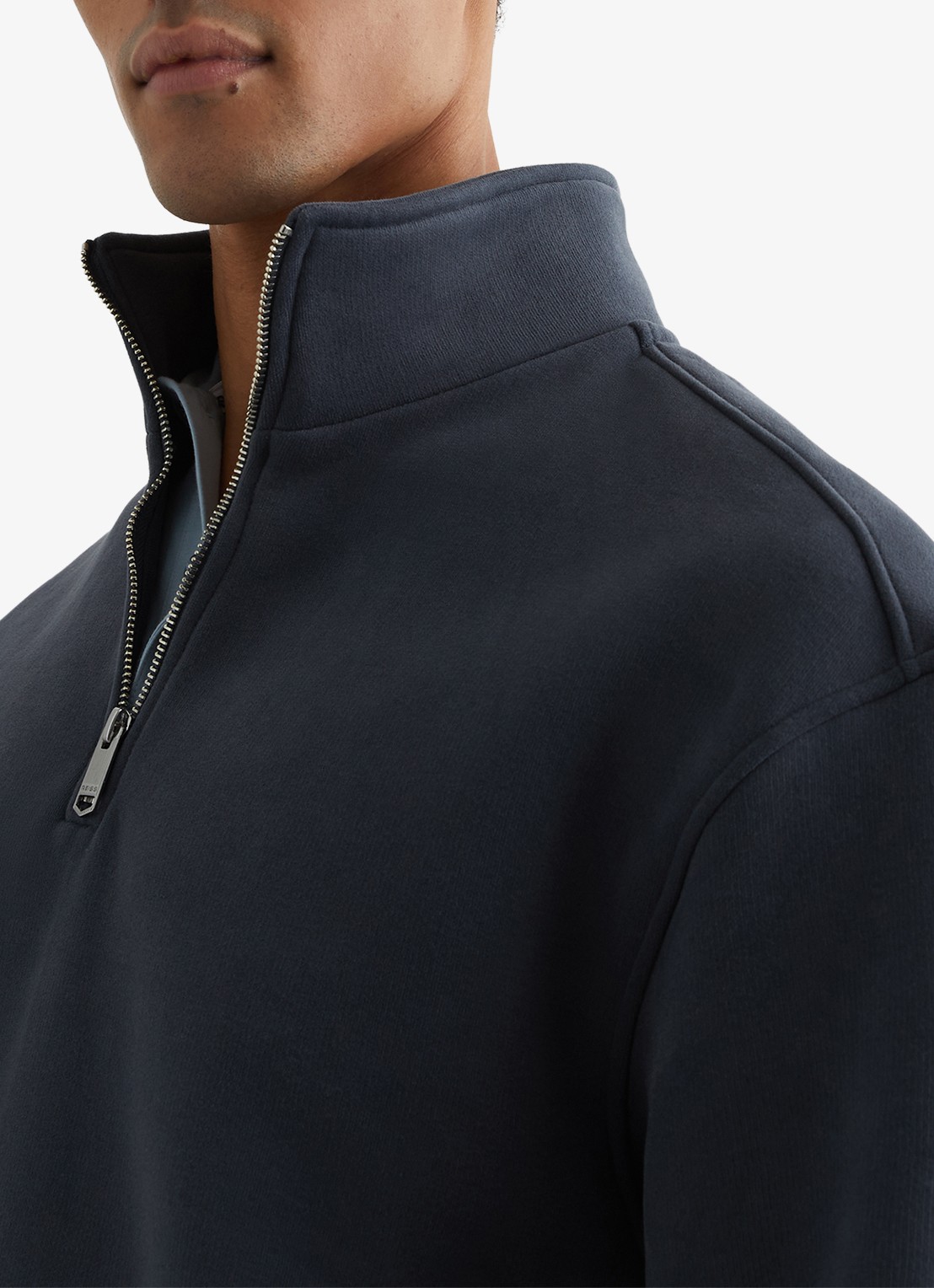Reiss Quinn sweater met halve rits - detail 4 donkerblauw