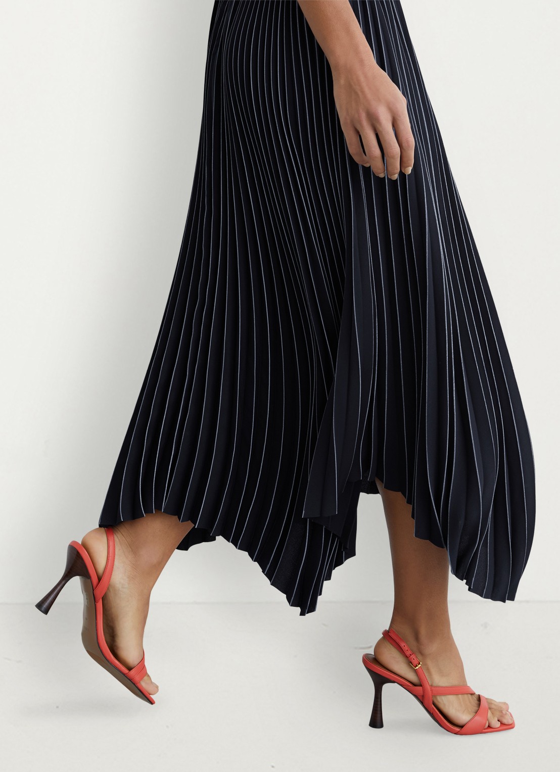 Reiss Rachel midi jurk met plooien  - detail blauw