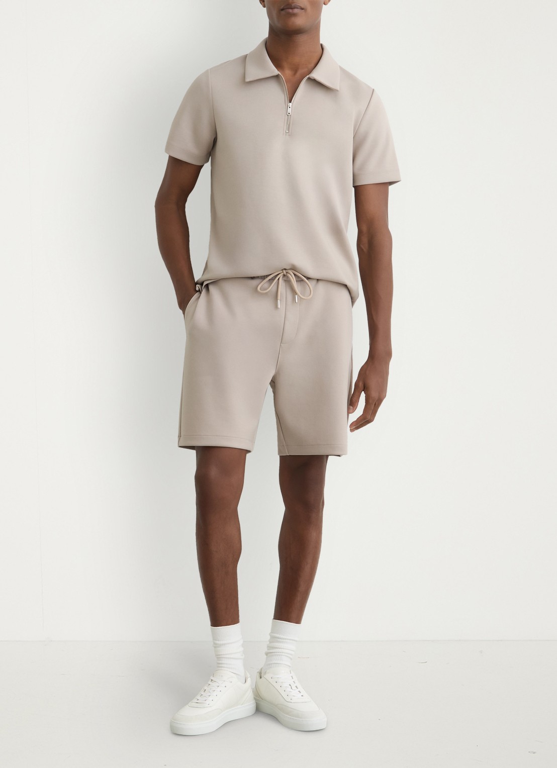Reiss Reid straight fit korte broek met steekzakken - voorkant 6 stone / beige