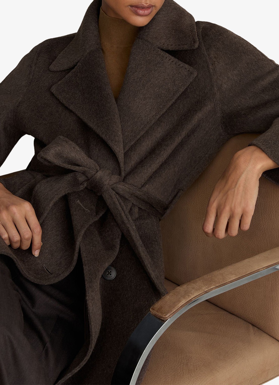 Reiss Rene double-breasted mantel met strikceintuur - detail 6 bruin