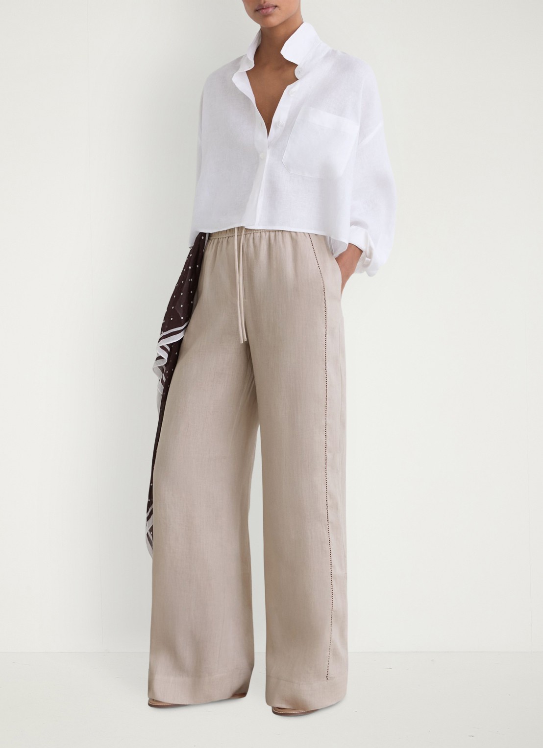 Reiss Riley high waist wide fit broek van linnen met steekzakken - voorkant 2 neutral / beige