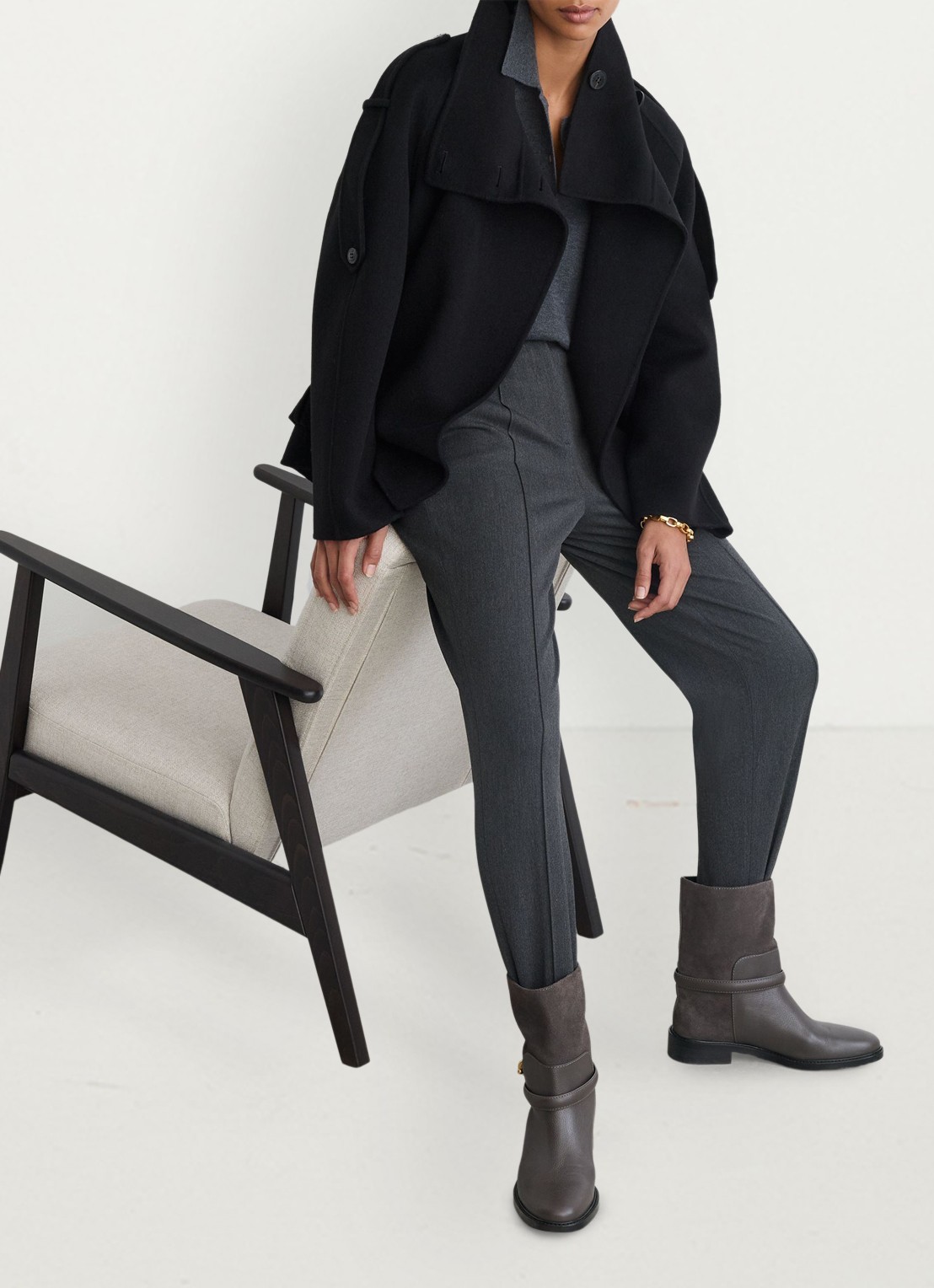 Reiss Rosalee enkellaars met gesp detail - detail 2 donkerbruin