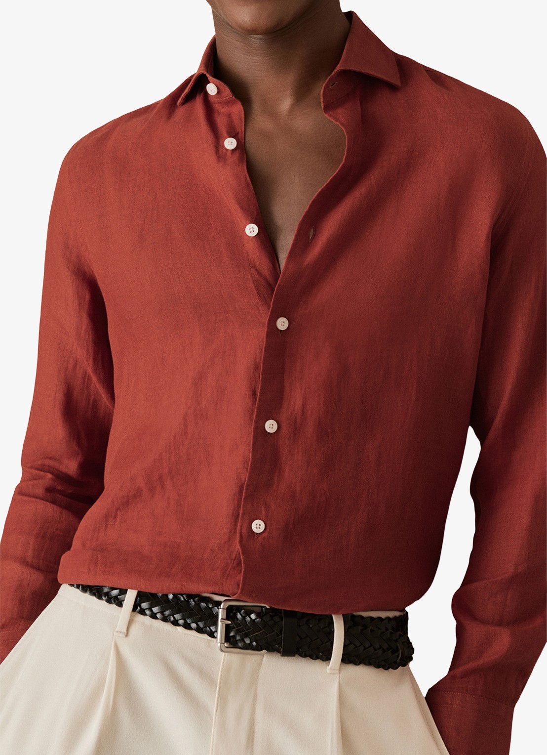 Reiss Ruban regular fit overhemd van linnen - detail steenrood