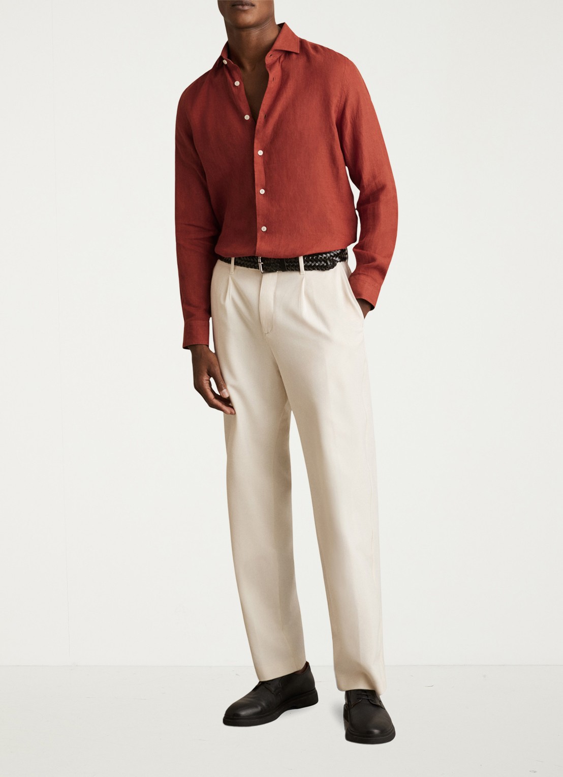 Reiss Ruban regular fit overhemd van linnen - voorkant 4 steenrood