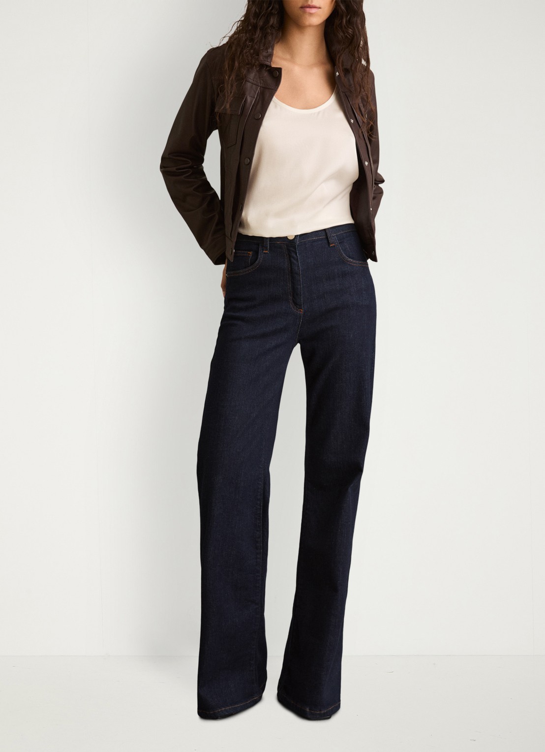 Reiss Ruby top van zijde - voorkant 2 wit