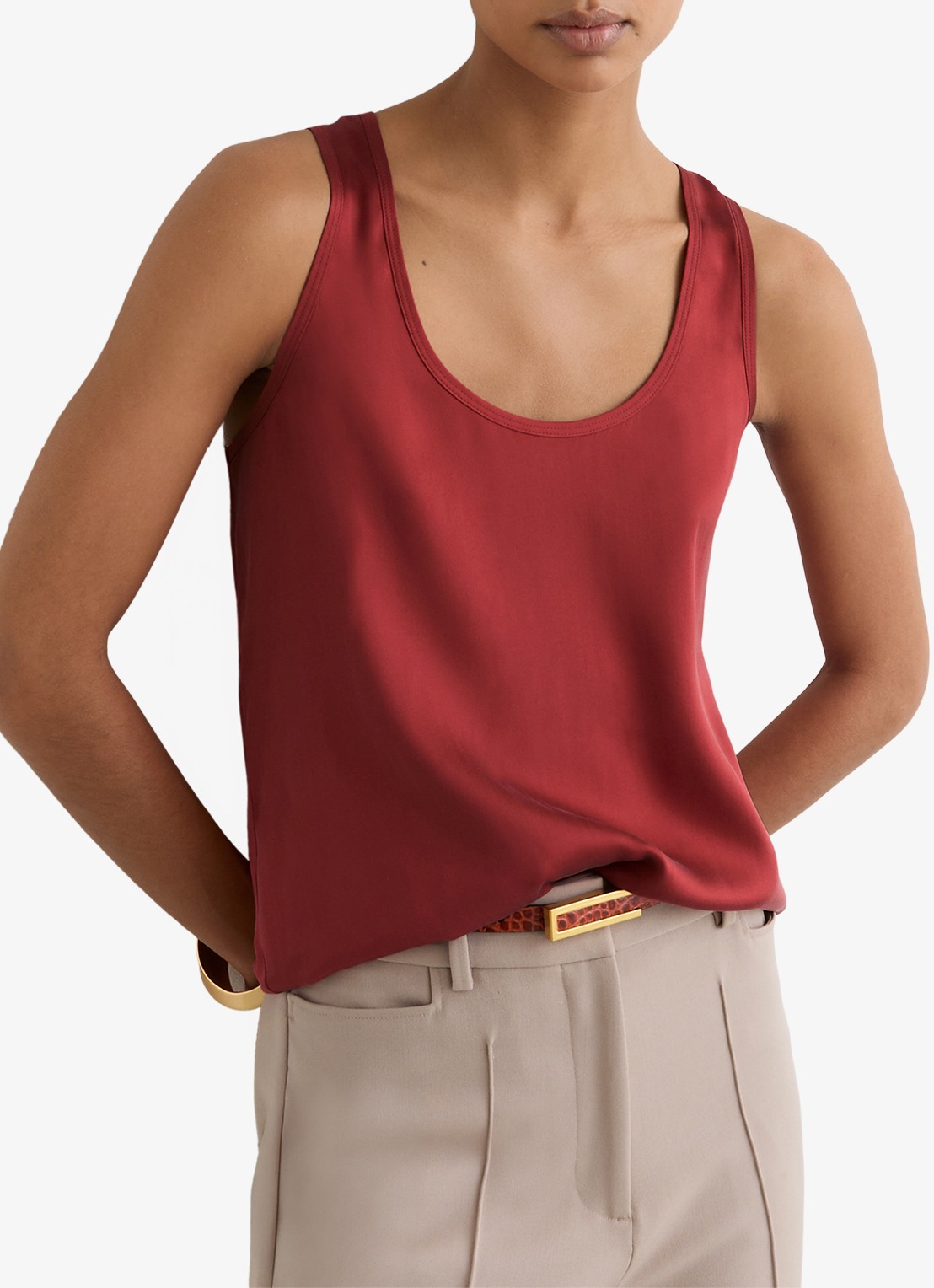 Reiss Ruby top van zijde - detail 2 rood