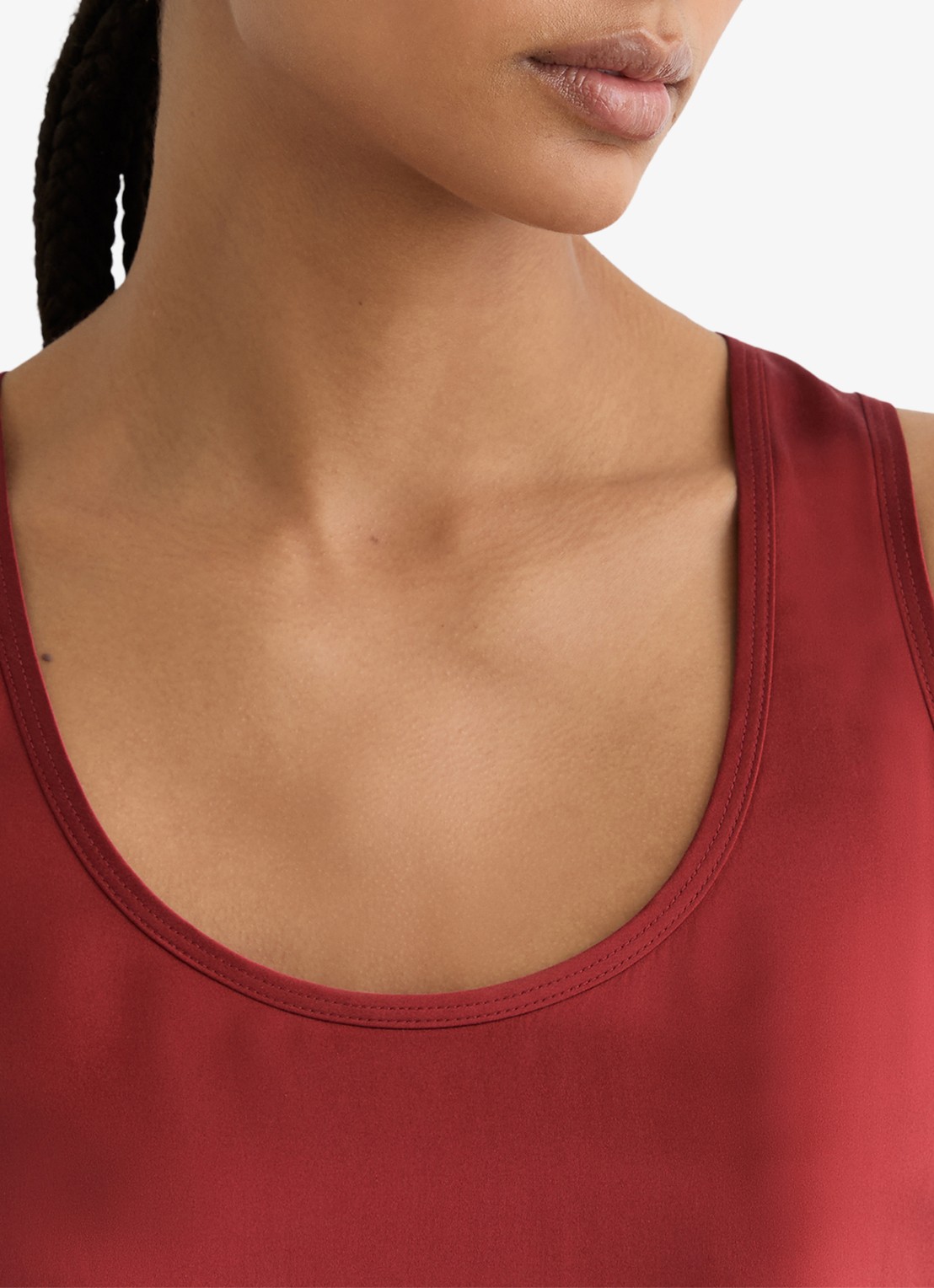Reiss Ruby top van zijde - detail 3 rood