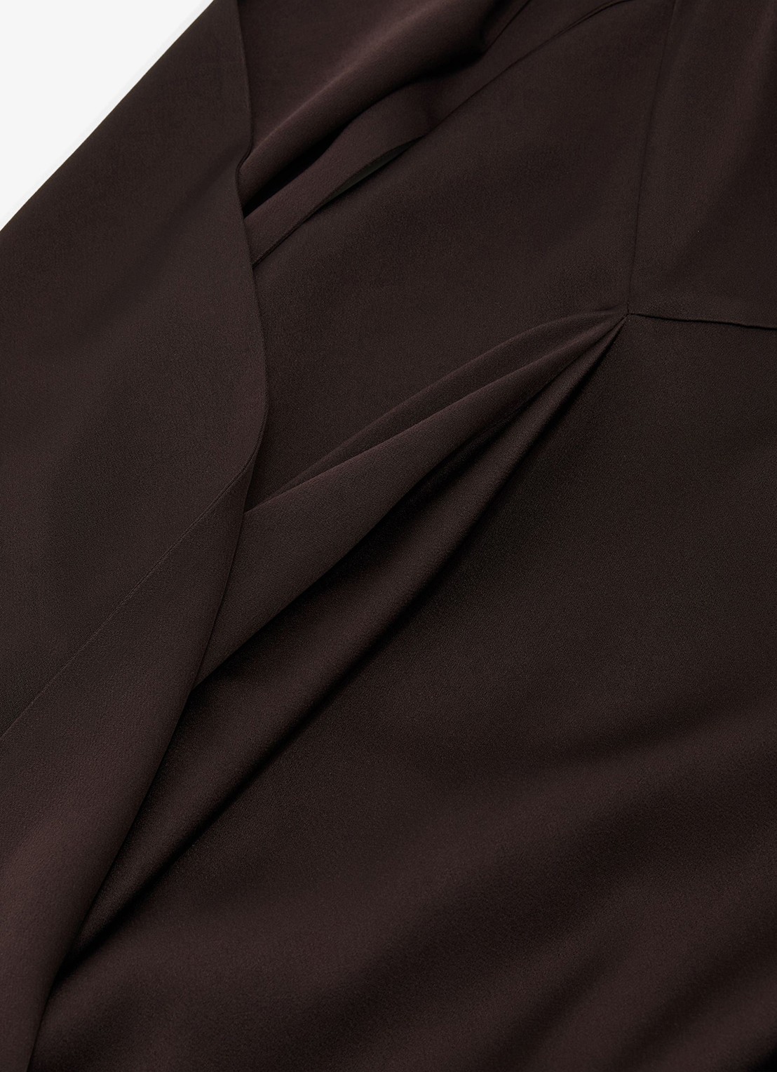 Reiss Sabine asymmetrische maxi jurk met sjaalkraag - detail 4 donkerbruin