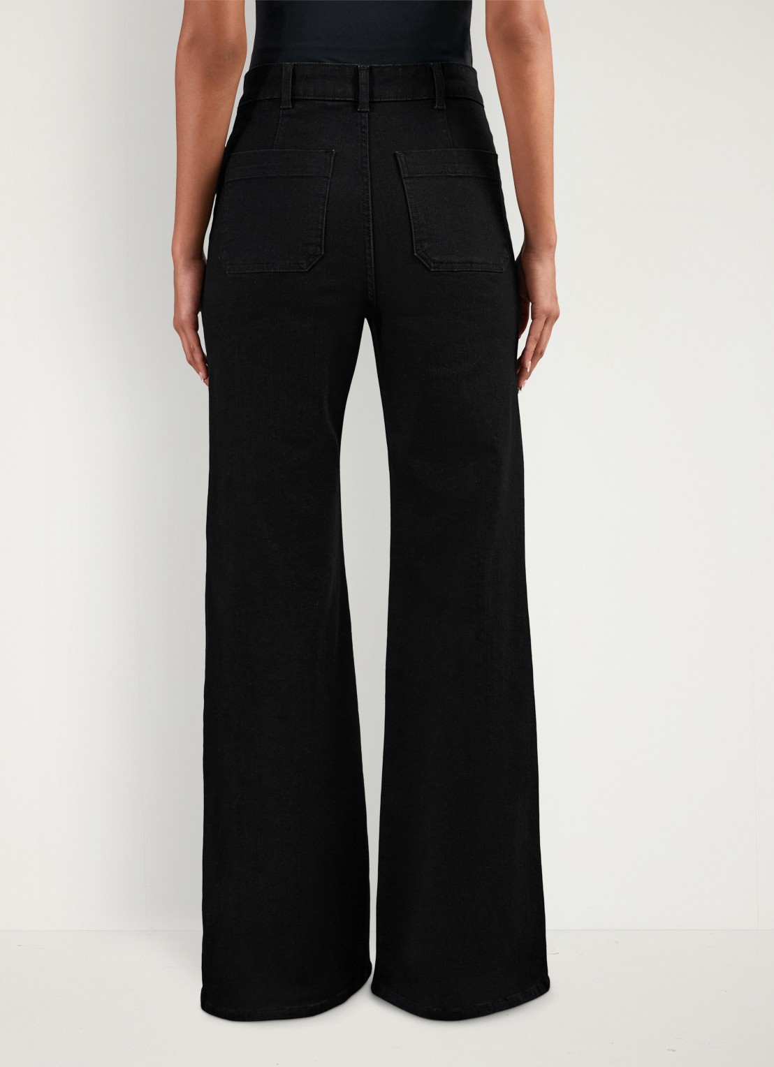 Reiss Sakura high waist flared jeans met gekleurde wassing - achterkant 4 zwart