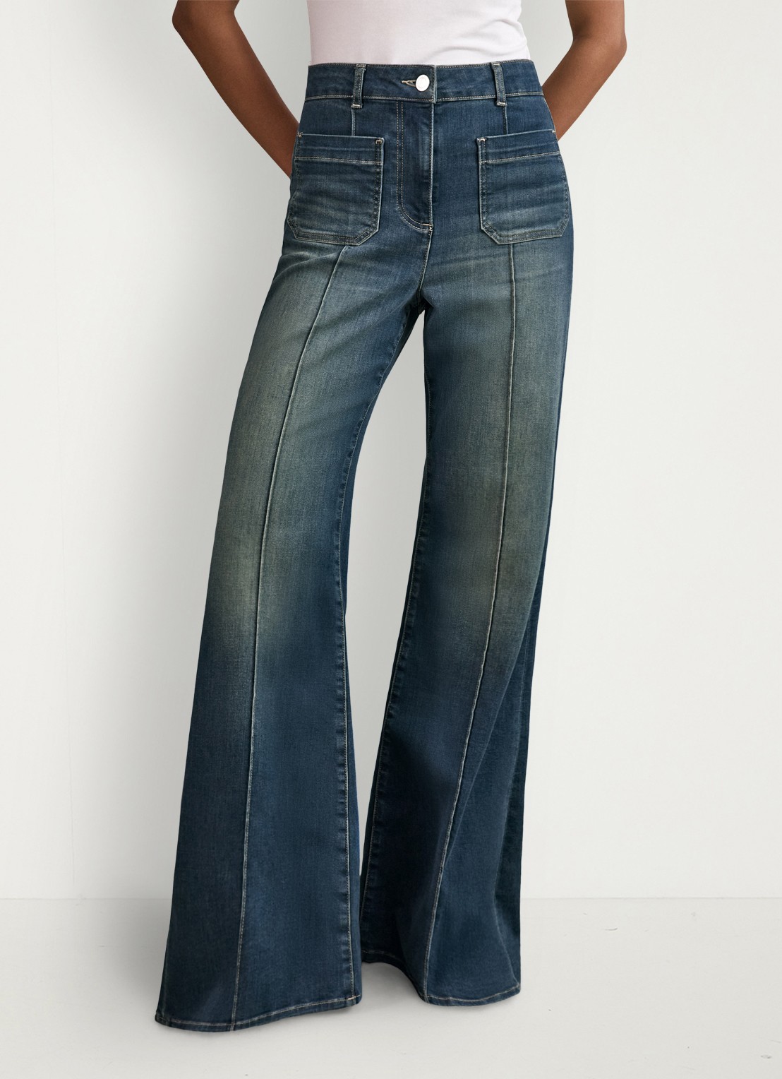 Reiss Sakura high waist flared jeans  - detail 2 blauw