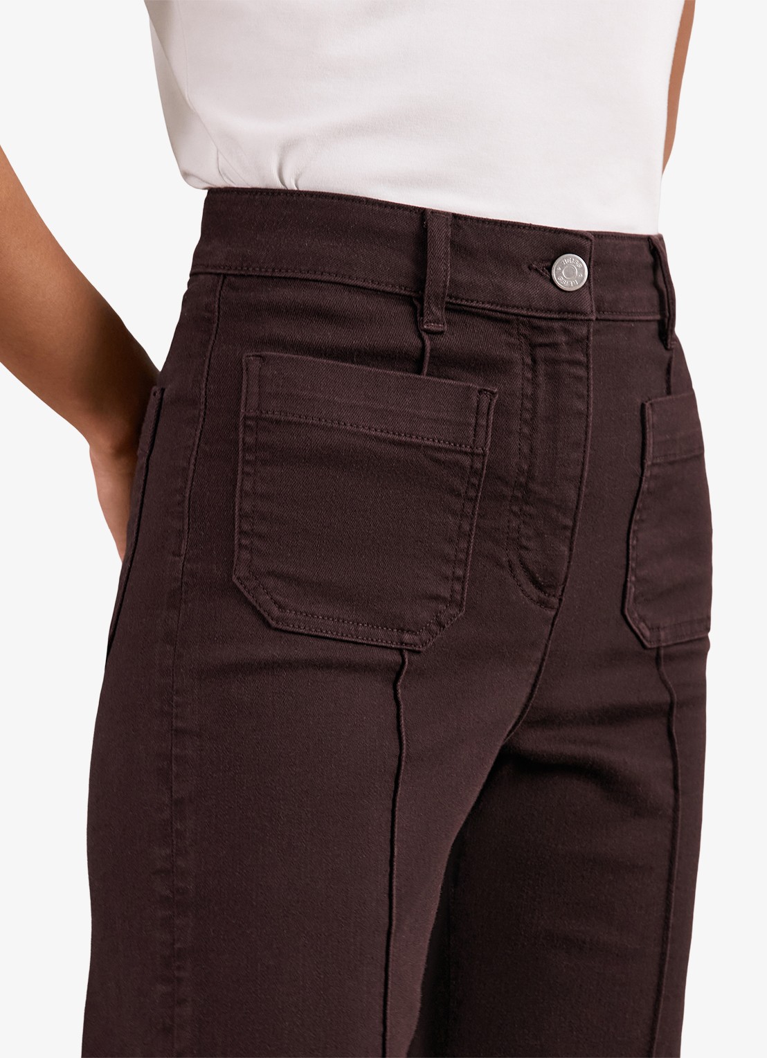 Reiss Sakura high waisted flared jeans met steekzakken - detail 5 roodbruin