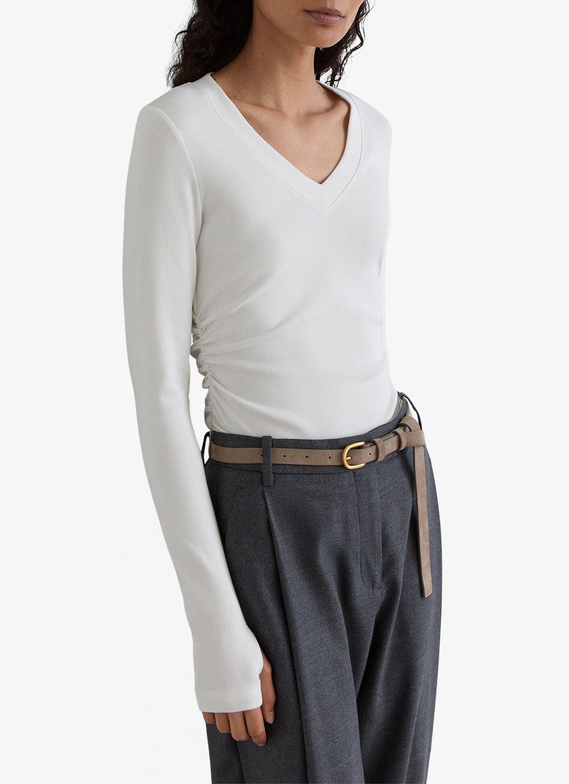Reiss Sandrine top met V-hals - detail 4 wit
