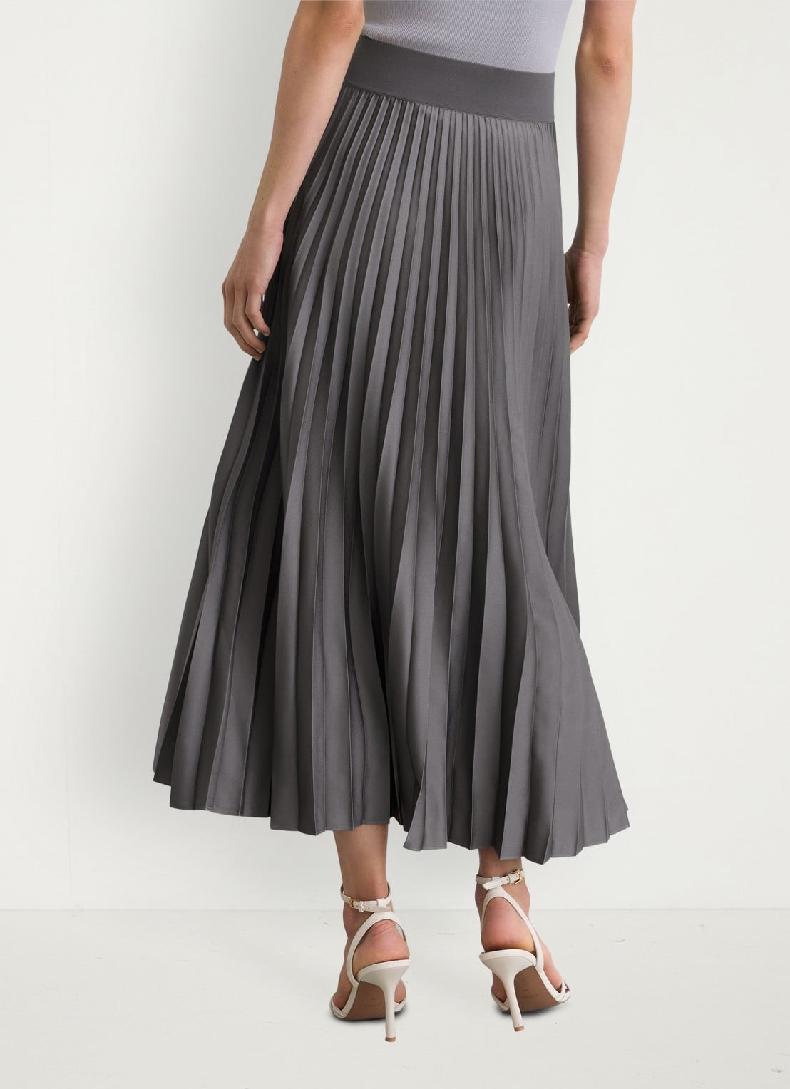 Reiss Seren midi rok met plissé - achterkant 7 grey / grijs