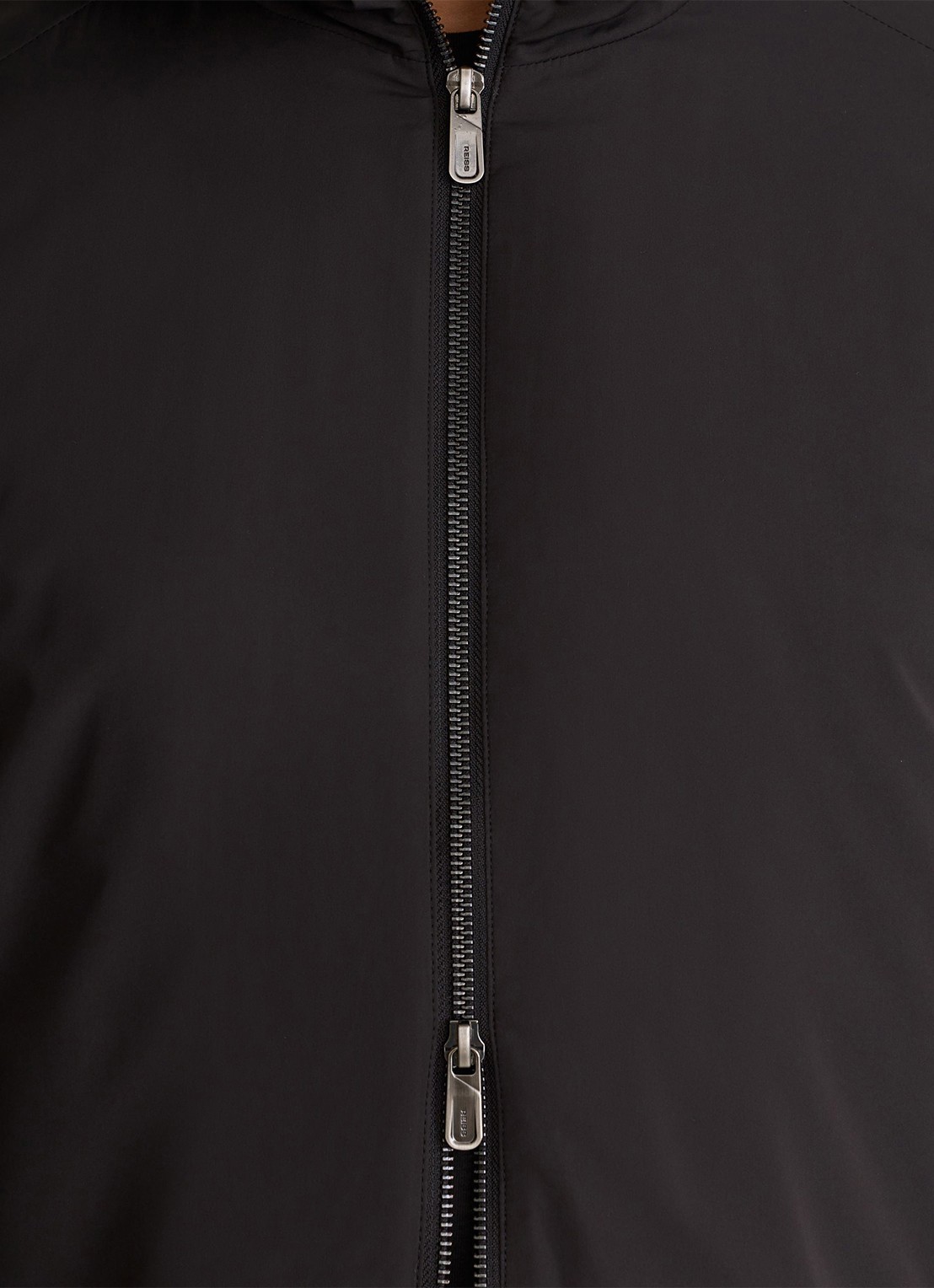 Reiss Shiels jack met capuchon en ritssluiting - detail 4 black / zwart
