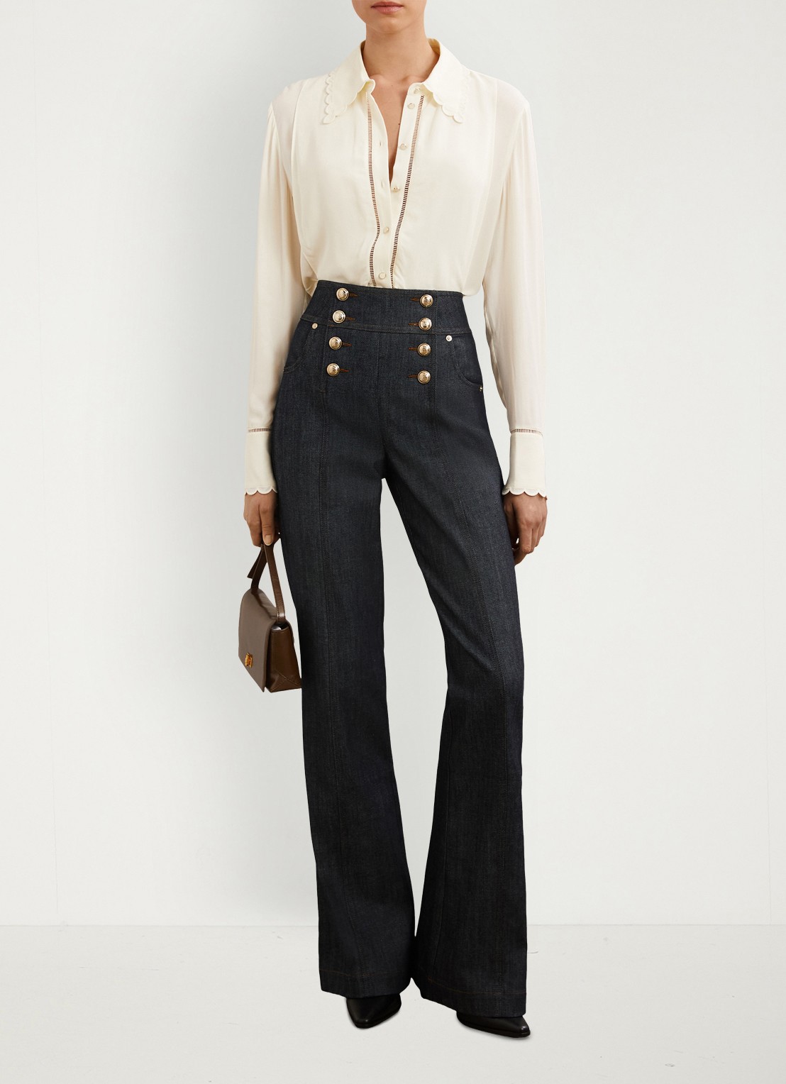Reiss Skylar high waist flared jeans met knoop details - voorkant 3 denim
