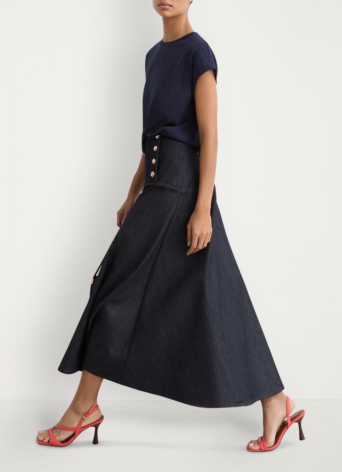 Reiss Skylar midi rok van denim met sierknopen - detail 5 dark blue / blauw