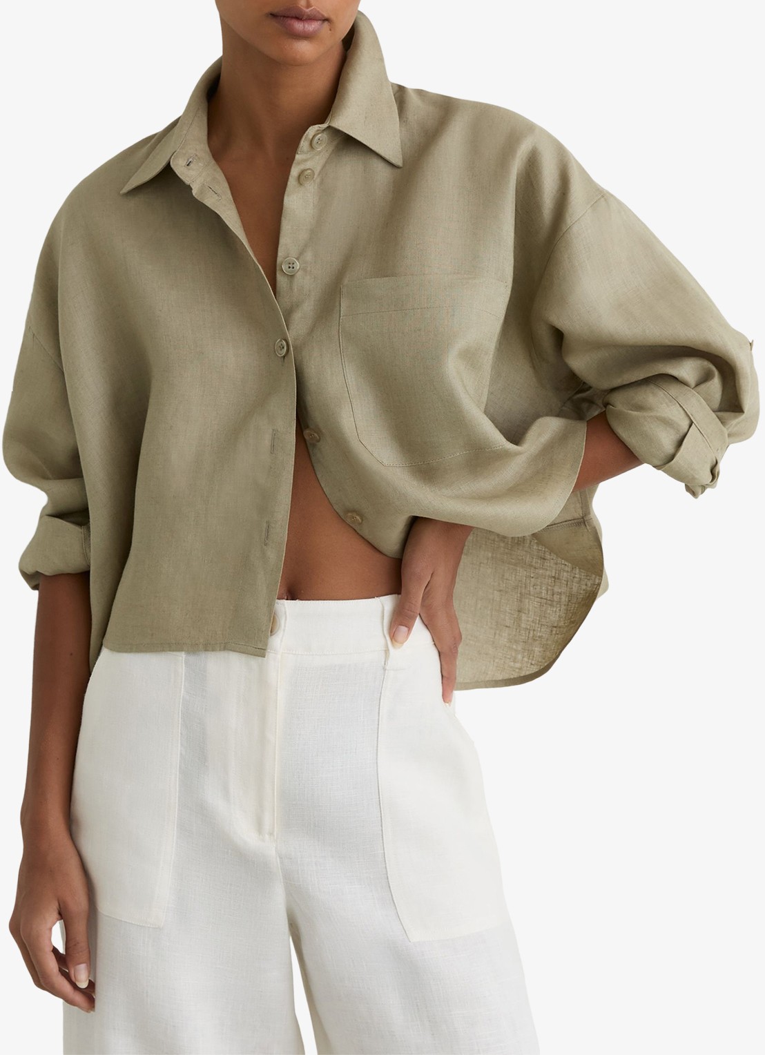 Reiss Solena oversized cropped blouse van linnen - detail groen
