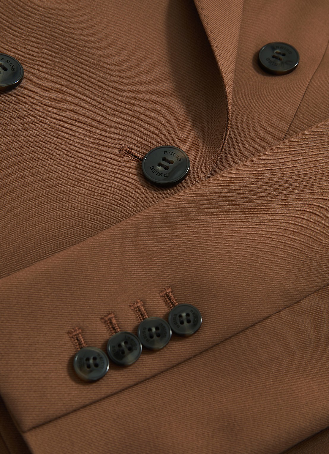 Reiss SOLENE Wool-Blend Double-Breasted Suit Blazer - detail 5 hazelnootbruin