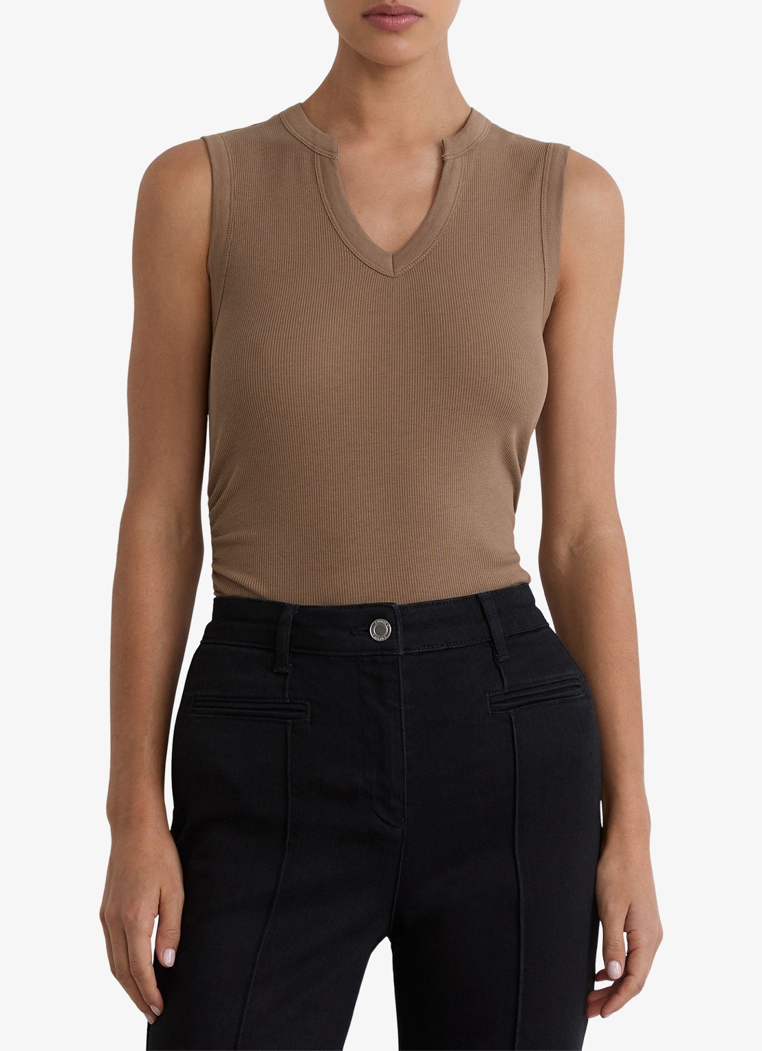 Reiss Thena top met V-hals - detail 4 beige