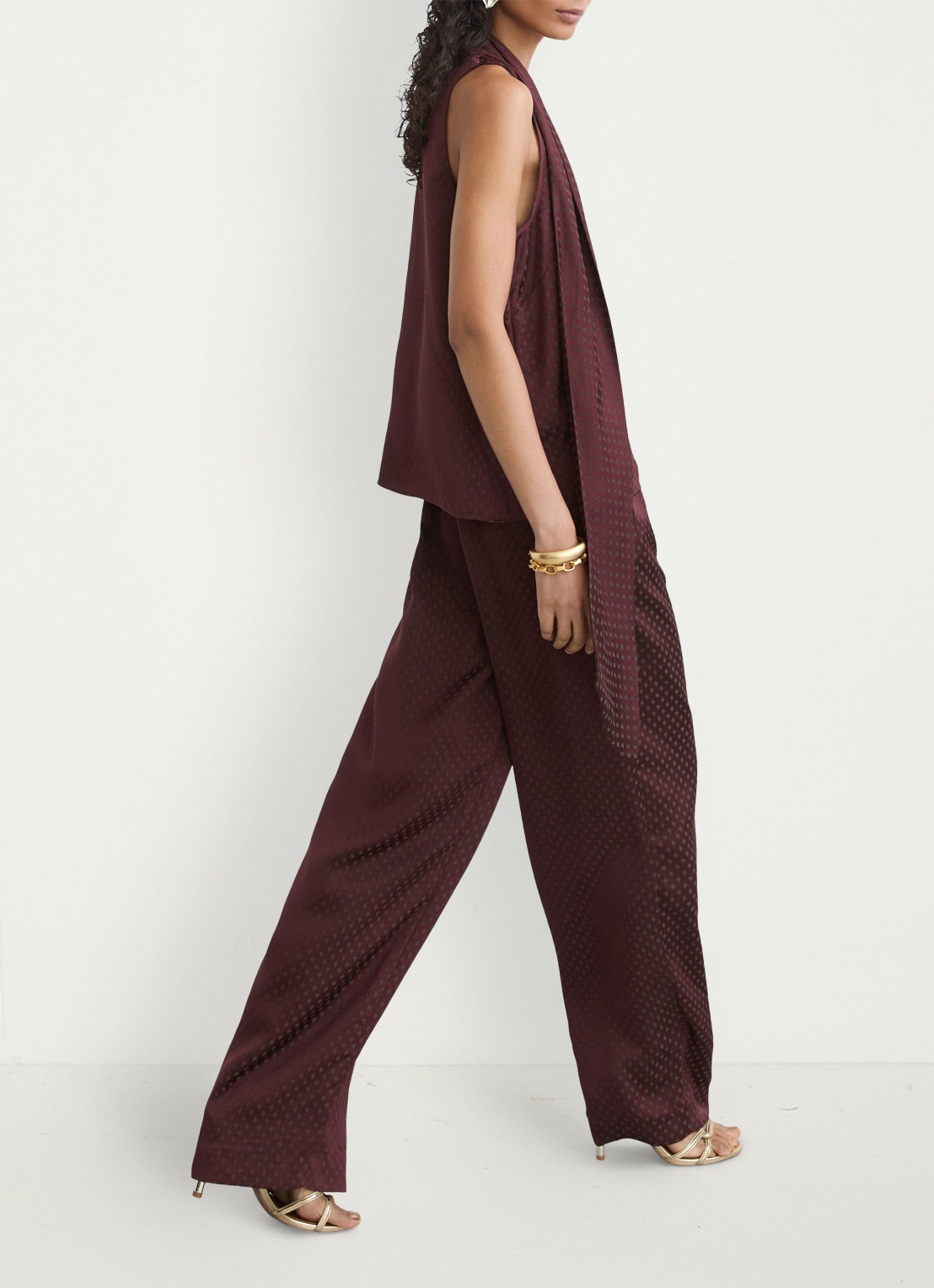 Reiss Tilly top met sjaalkraag - detail 5 bordeauxrood