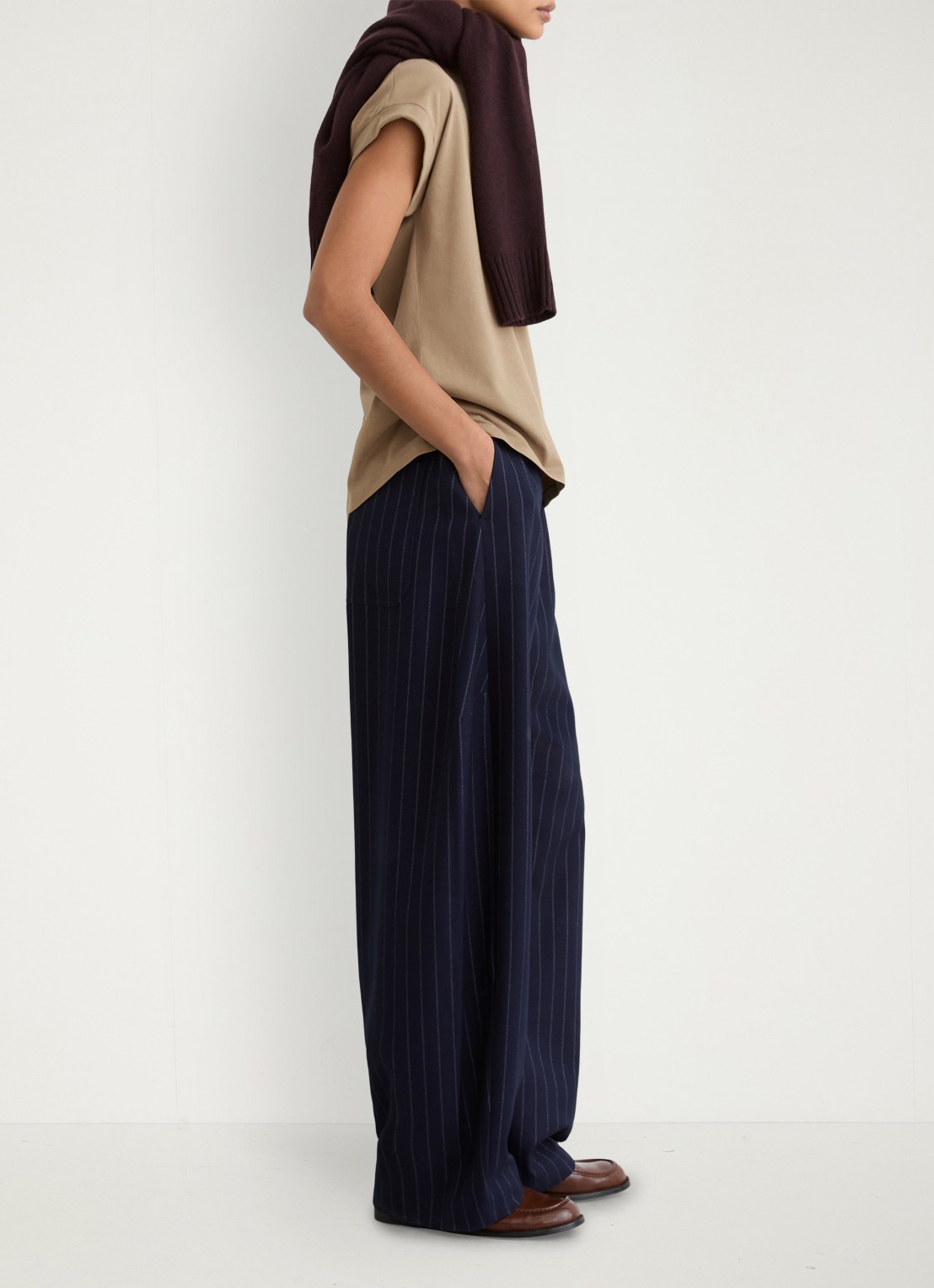 Reiss Tommie T-shirt met stretch - detail 6 taupe