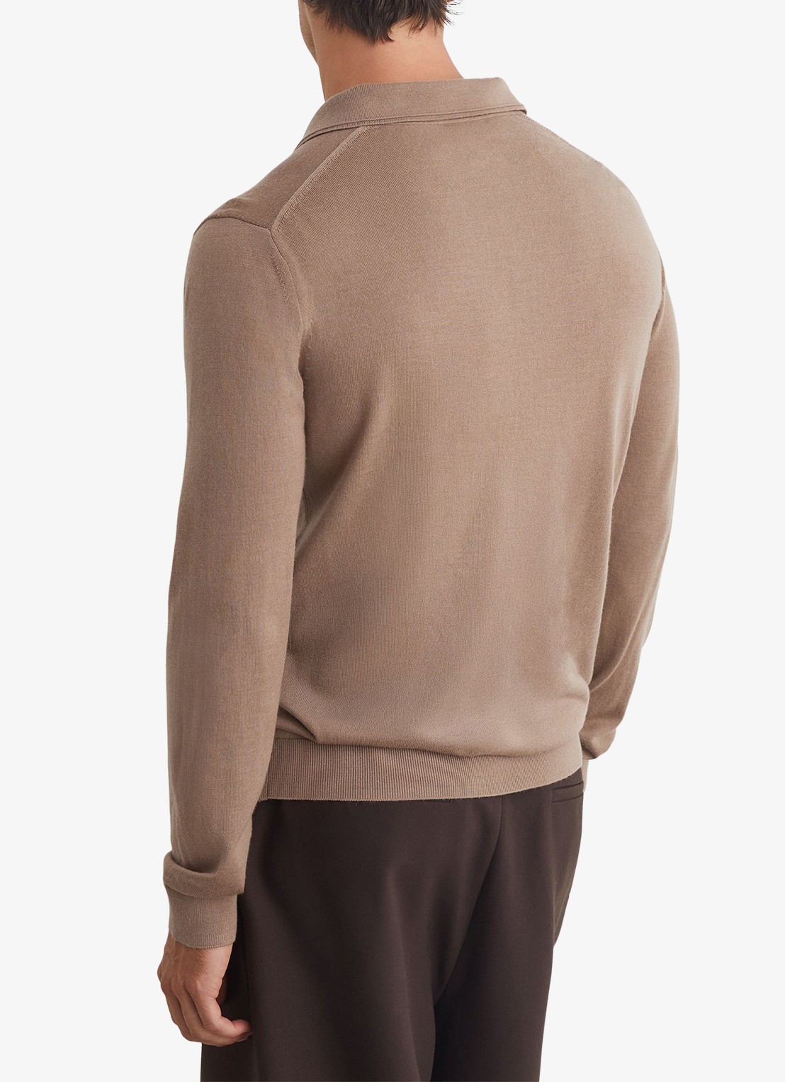 Reiss Trafford regular fit polo van merino wol - achterkant 7 camel