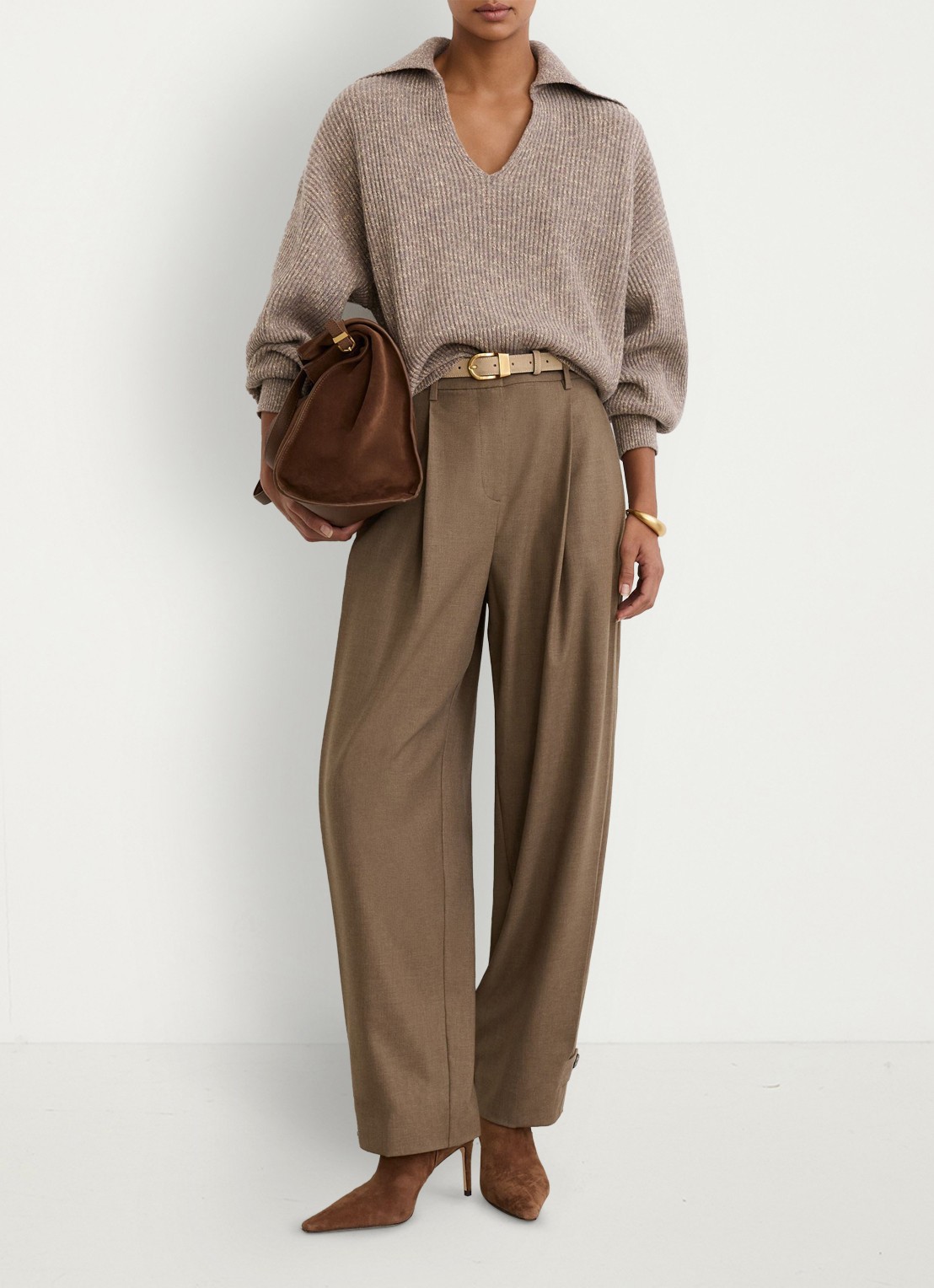 Reiss Twyla ribgebreide trui met ballonmouw - voorkant 2 beige