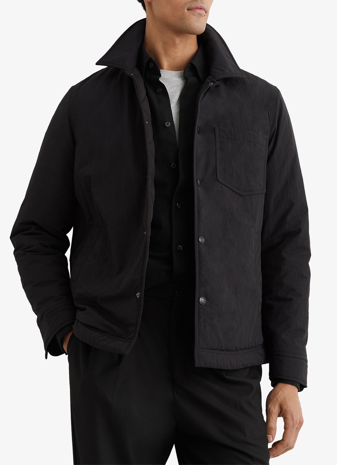 Reiss Vasey gewatteerde jack met borstzak - detail zwart