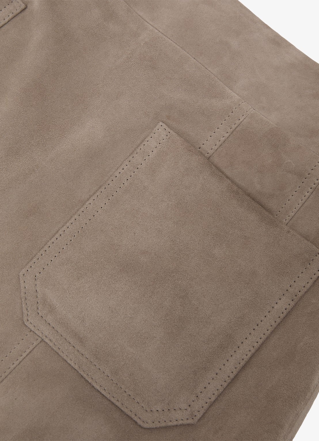 Reiss Vida minirok van geitensuède met opstikzakken - detail 3 beige