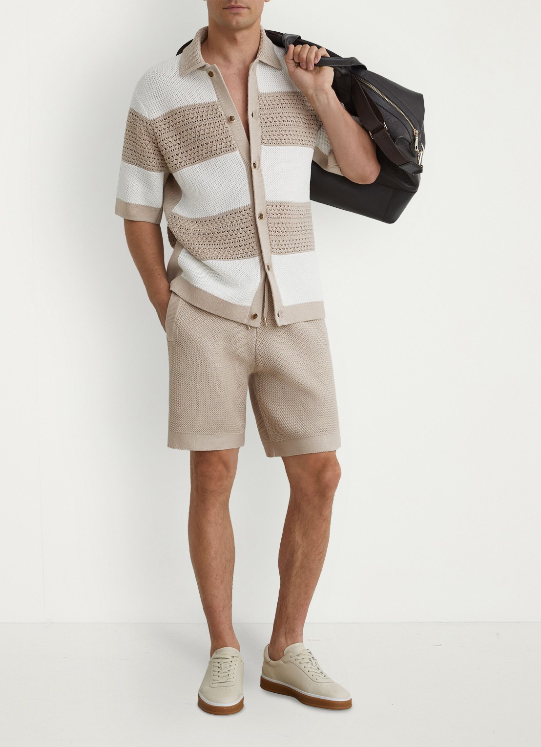 Reiss Vigo straight fit korte broek met structuur - voorkant 3 stone / beige