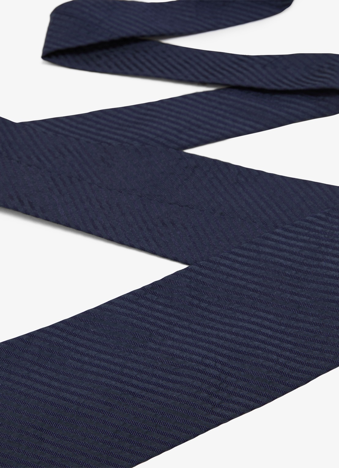 Reiss Vittorio stropdas in zijdeblend  - detail navy / blauw