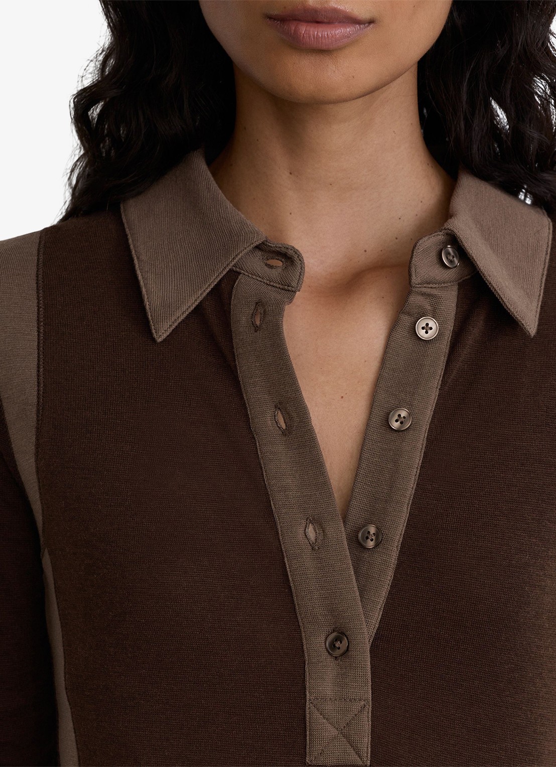 Reiss Wendy color block polo in wolblend - detail 2 chocoladebruin