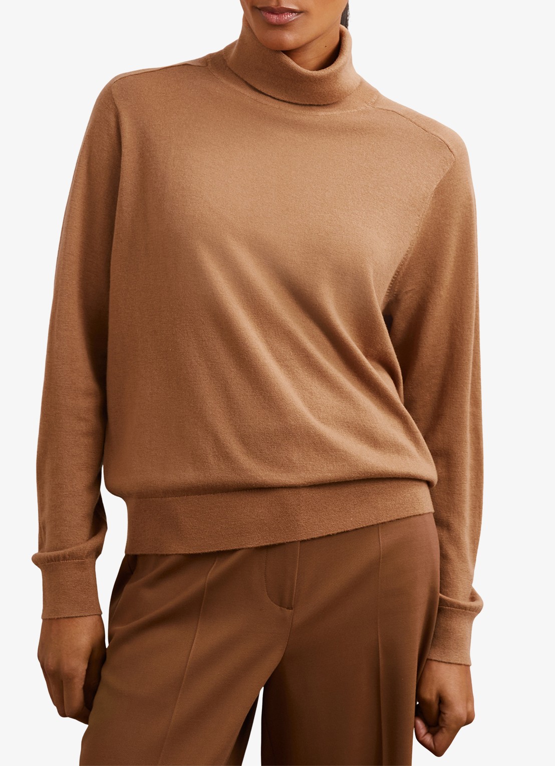 Reiss Wendy fijngebreide trui van wol met col - detail 4 camel