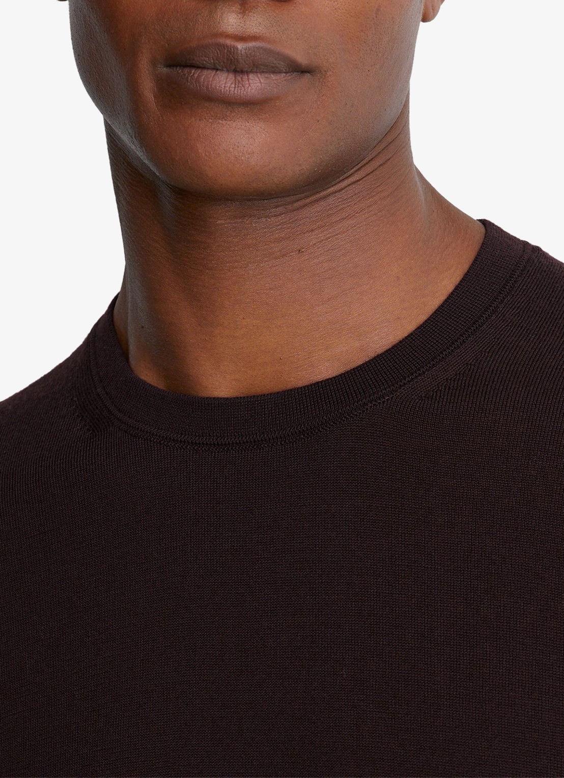 Reiss Wessex fijngebreide trui van merino wol - detail 2 bordeauxrood
