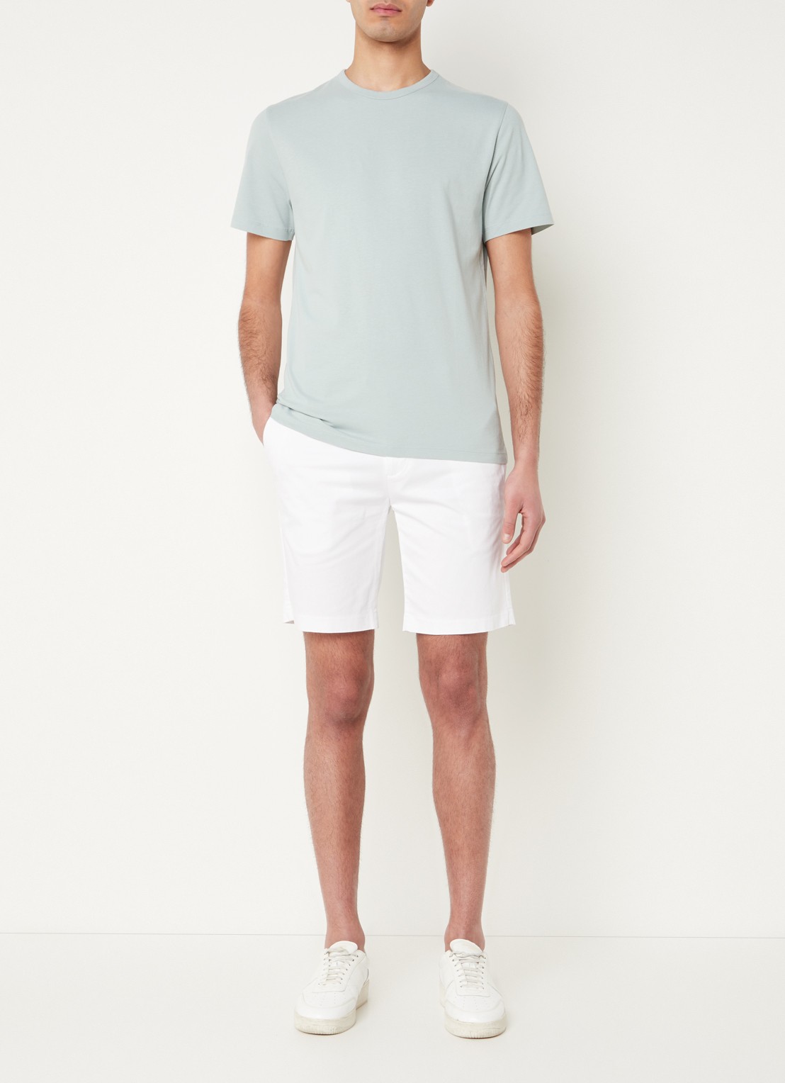 Reiss Wicket straight fit korte chino met steekzakken  - voorkant 4 white / wit