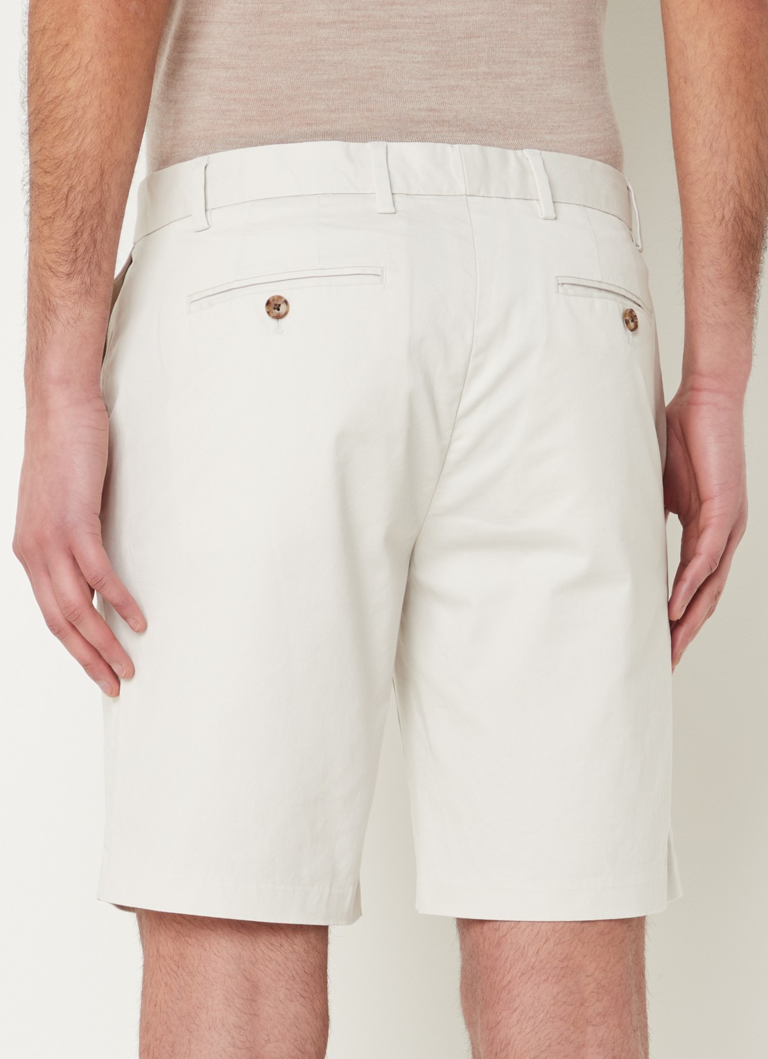 Reiss Wicket straight fit korte chino met steekzakken  - achterkant gebroken wit