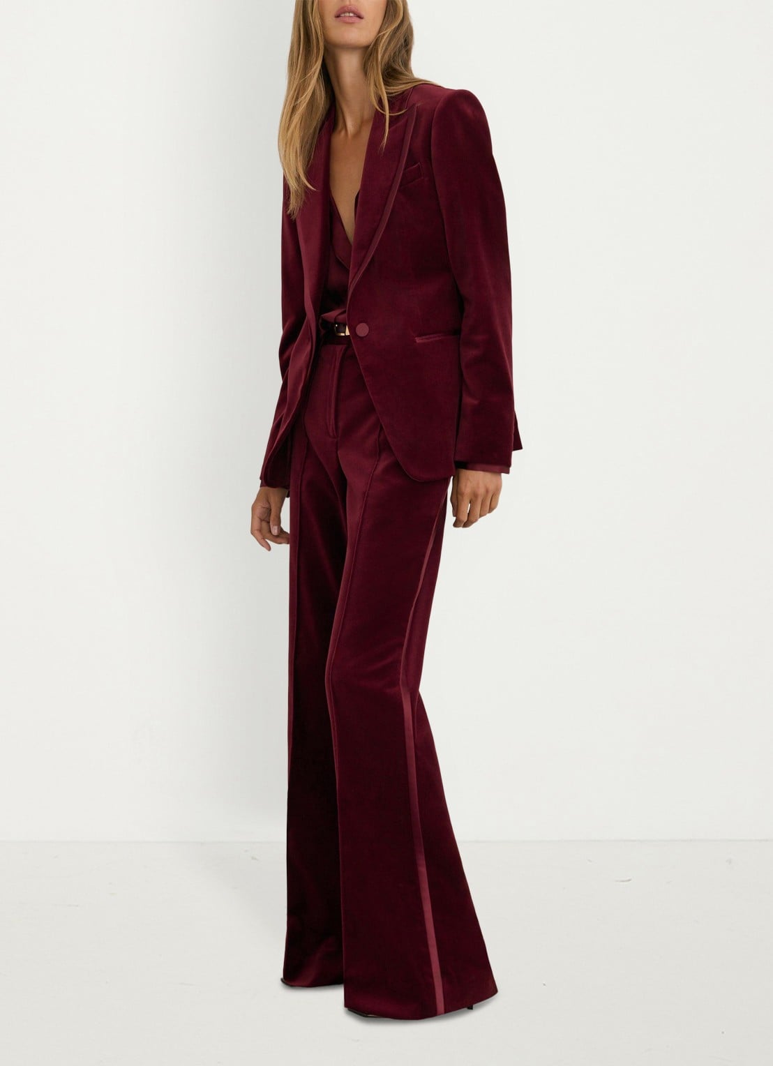 Reiss Wren high waist flared pantalon van fluweel - detail donkerrood