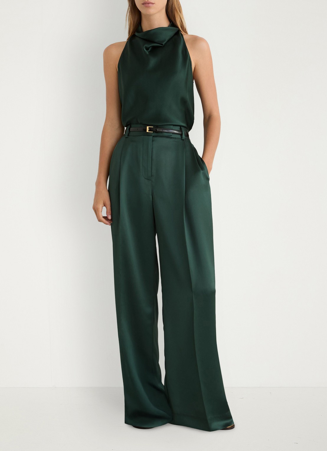 Reiss Zadie high waist wide fit pantalon van satijn - voorkant 3 donkergroen