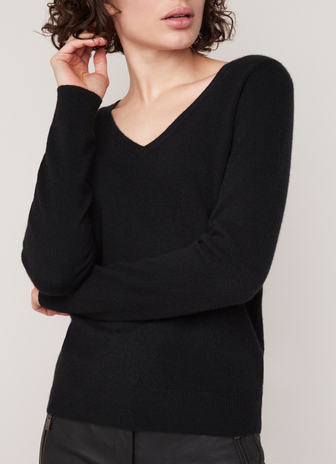 Repeat Fijngebreide pullover van kasjmier met V-hals - detail 4 zwart