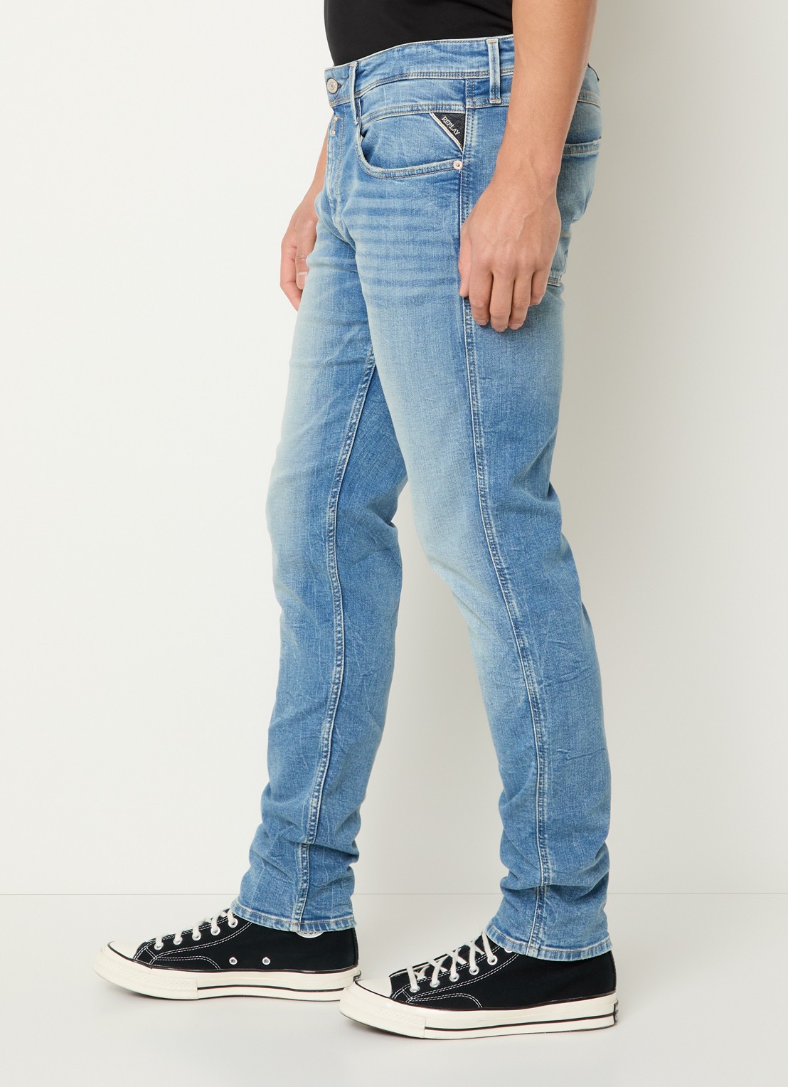 Replay 573 slim fit jeans met lichte wassing - detail 3 indigo