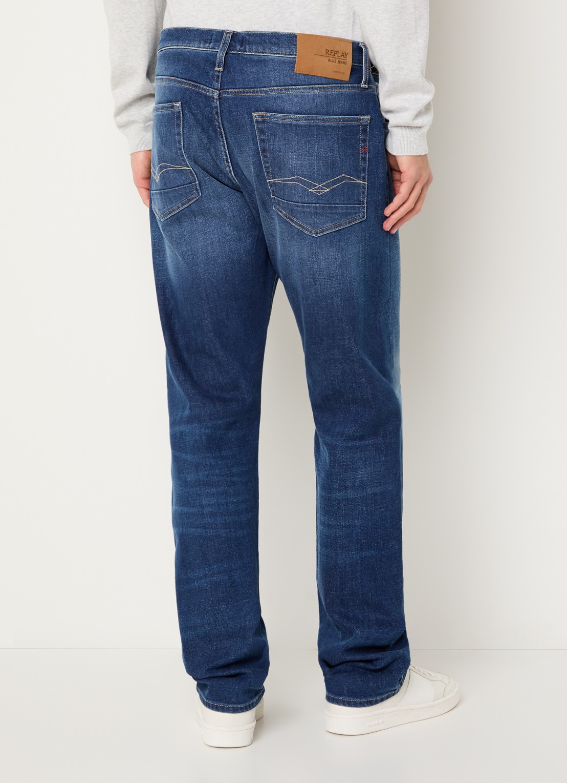 Replay Aideen loose fit jeans met donkere wassing - achterkant indigo