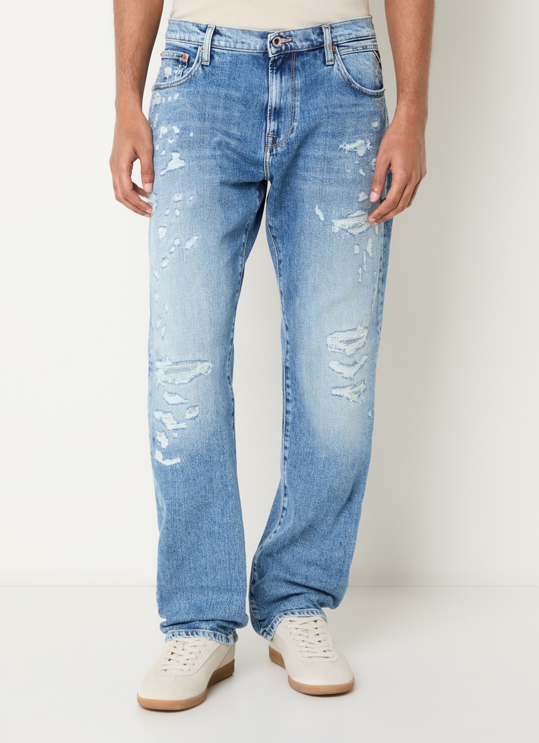 Replay Andeen straight leg jeans met lichte wassing - detail lichtblauw