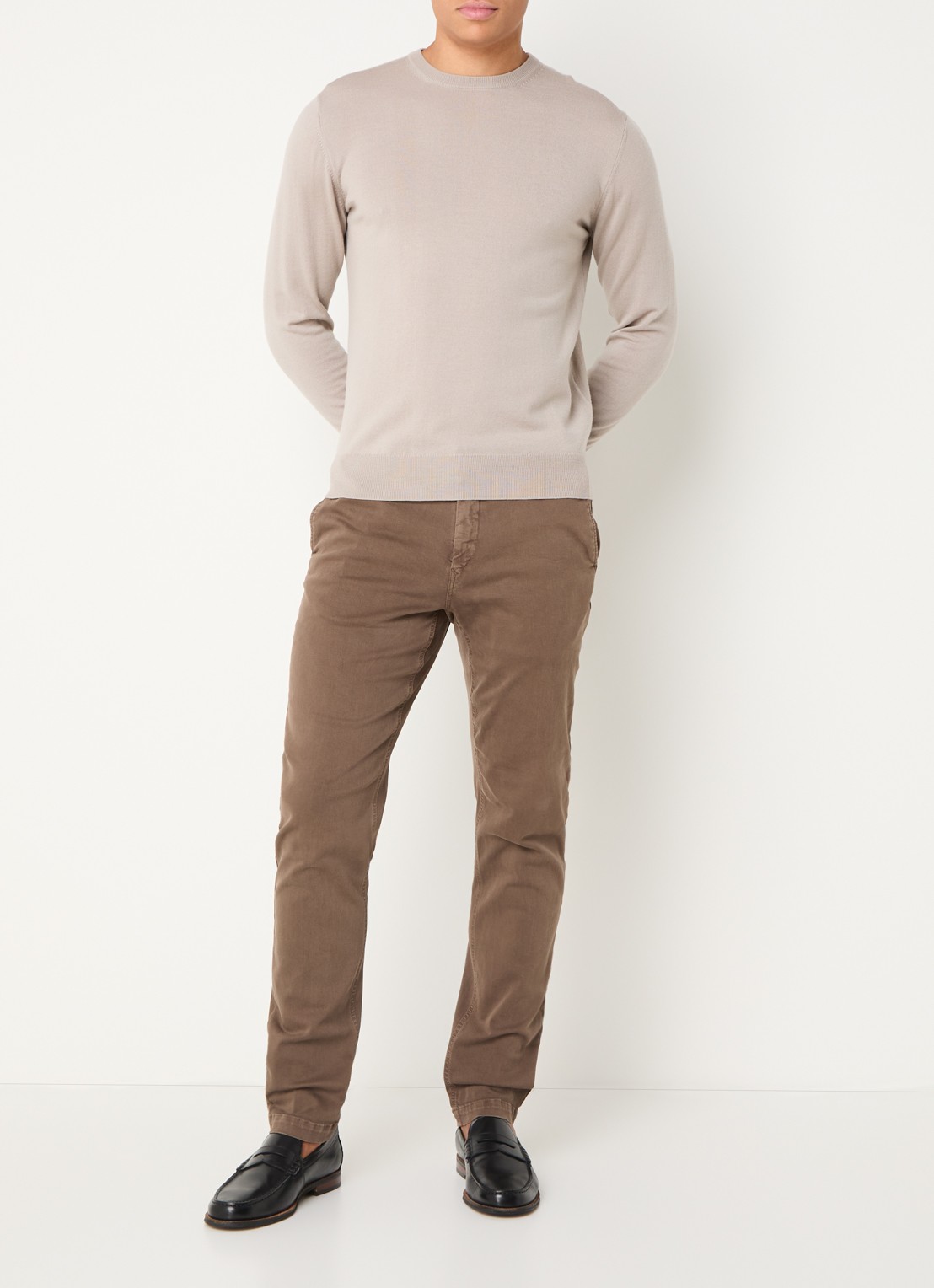 Replay Benni slim fit broek met steekzakken - voorkant 3 lichtbruin
