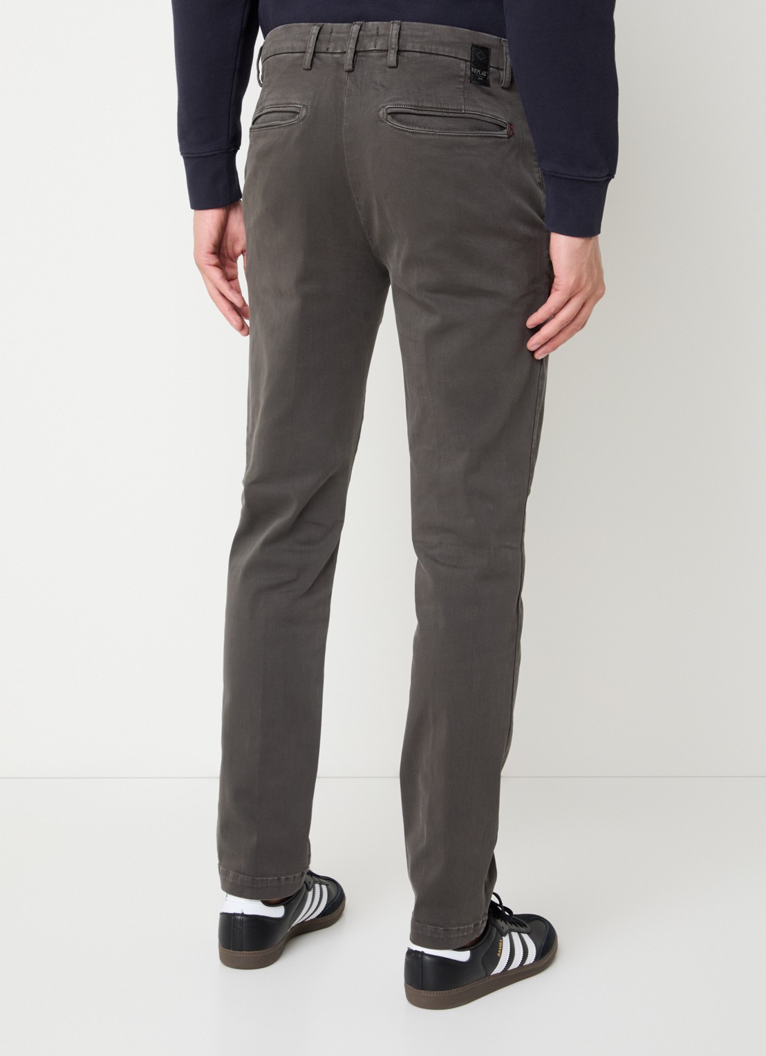 Replay Benni straight fit chino met steekzakken - achterkant donkergrijs