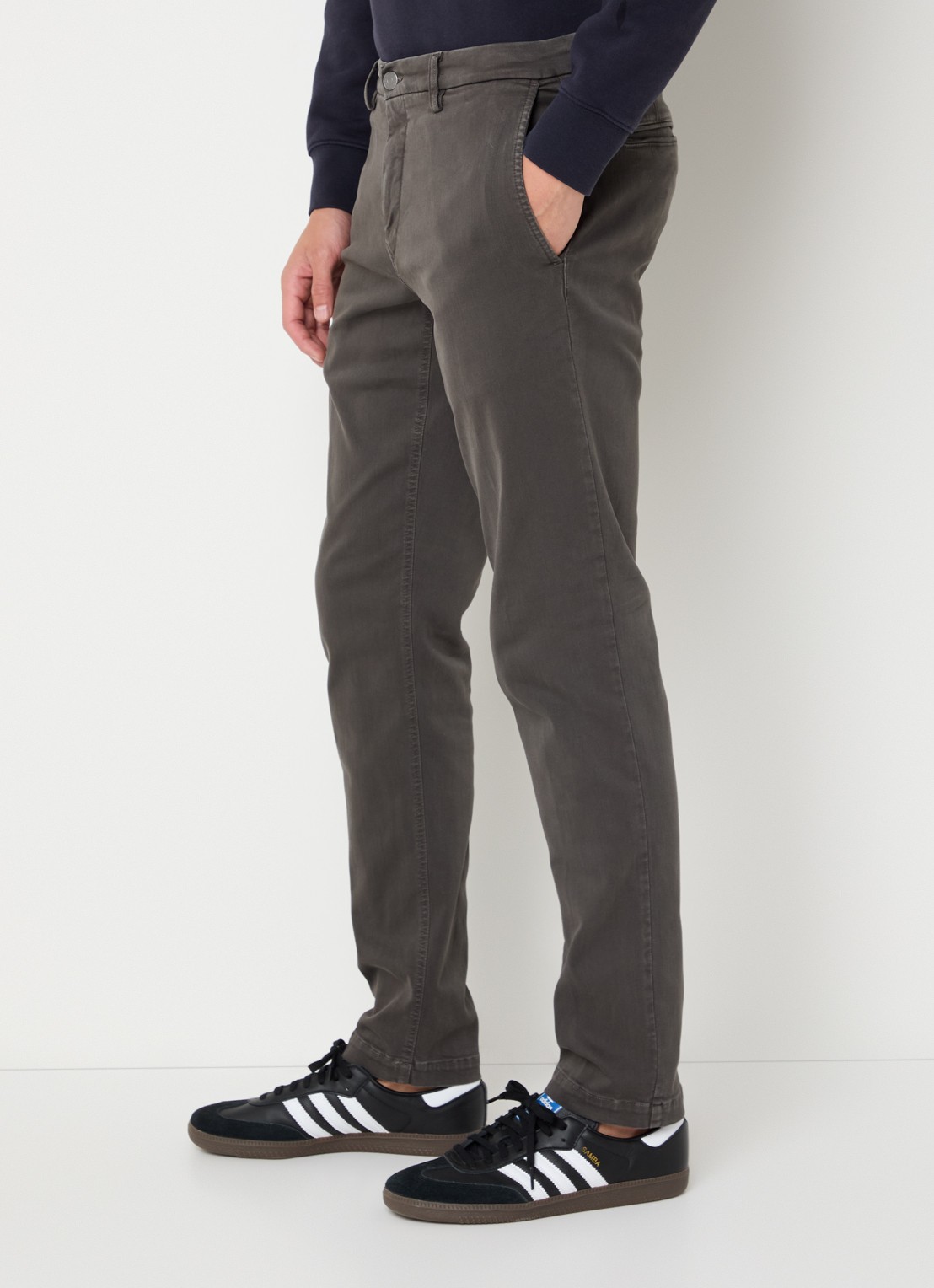 Replay Benni straight fit chino met steekzakken - detail 3 donkergrijs
