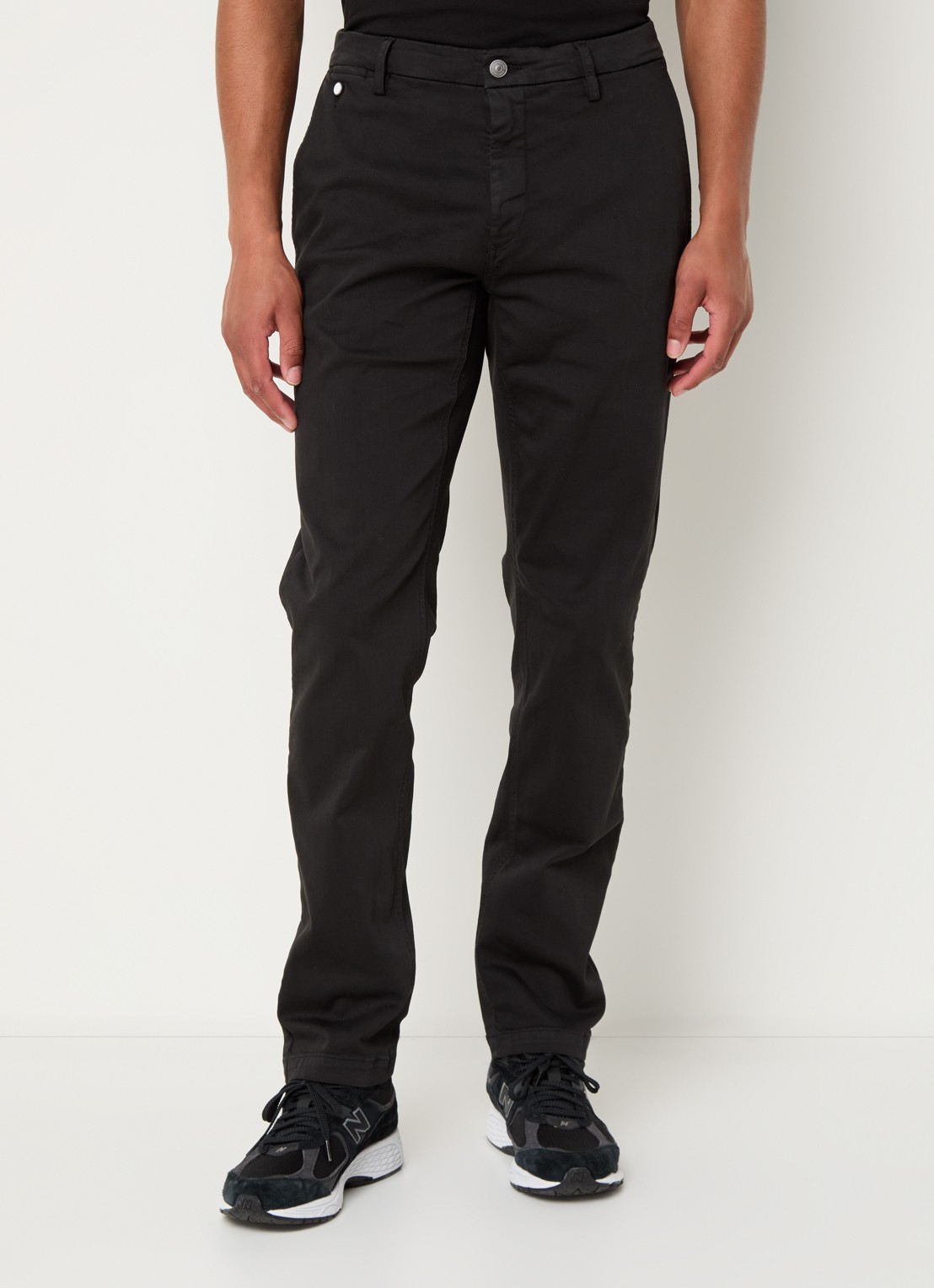 Replay Benni straight fit chino met steekzakken - detail 2 zwart