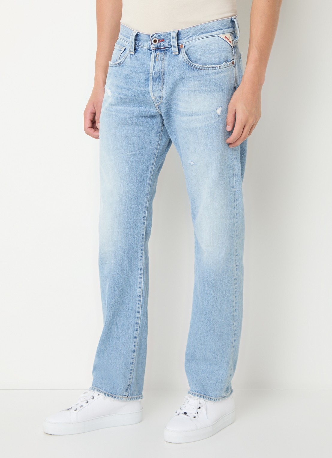 Replay Deryck straight leg jeans met lichte wassing - detail indigo